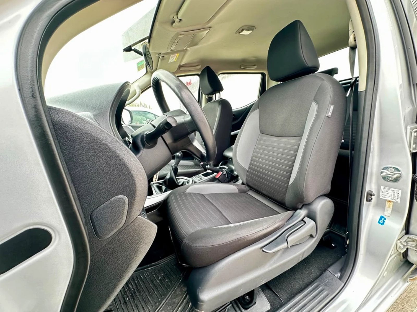 Nissan Navara 2023 - Imagen 19 de 20