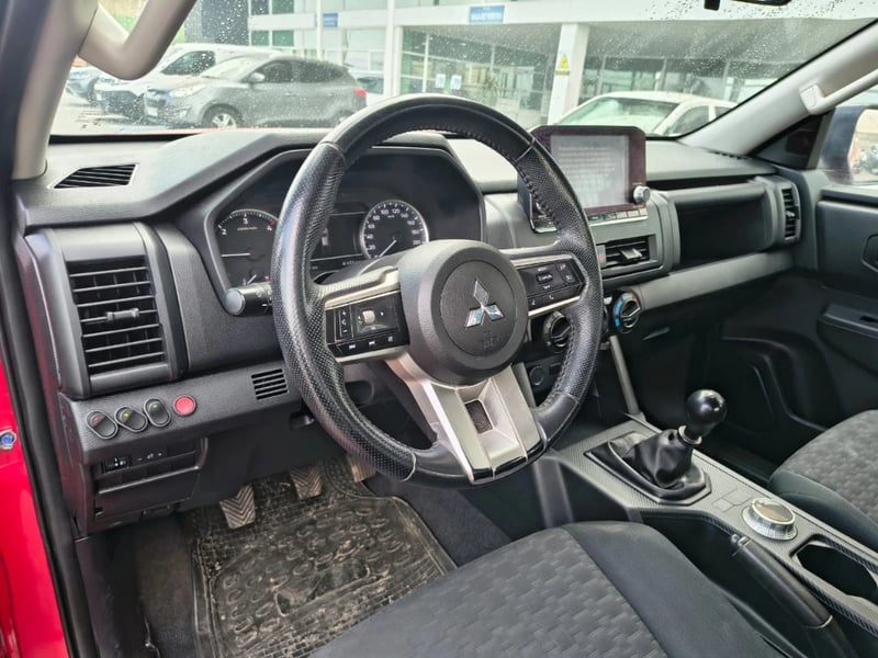 Mitsubishi L200 2024 - Imagen 11 de 20