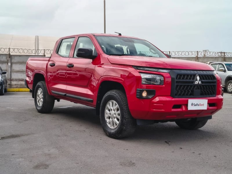 Mitsubishi L200 2024 - Imagen 3 de 20
