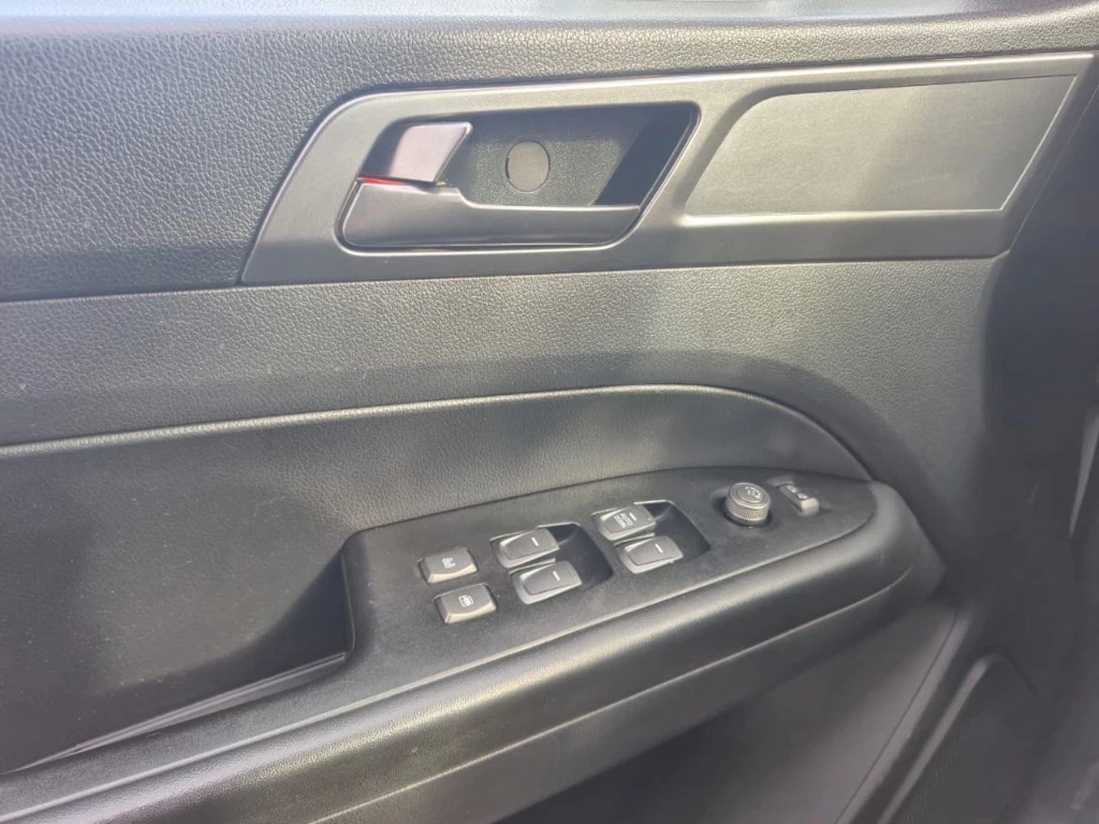 SsangYong Grand musso 2023 - Imagen 15 de 20