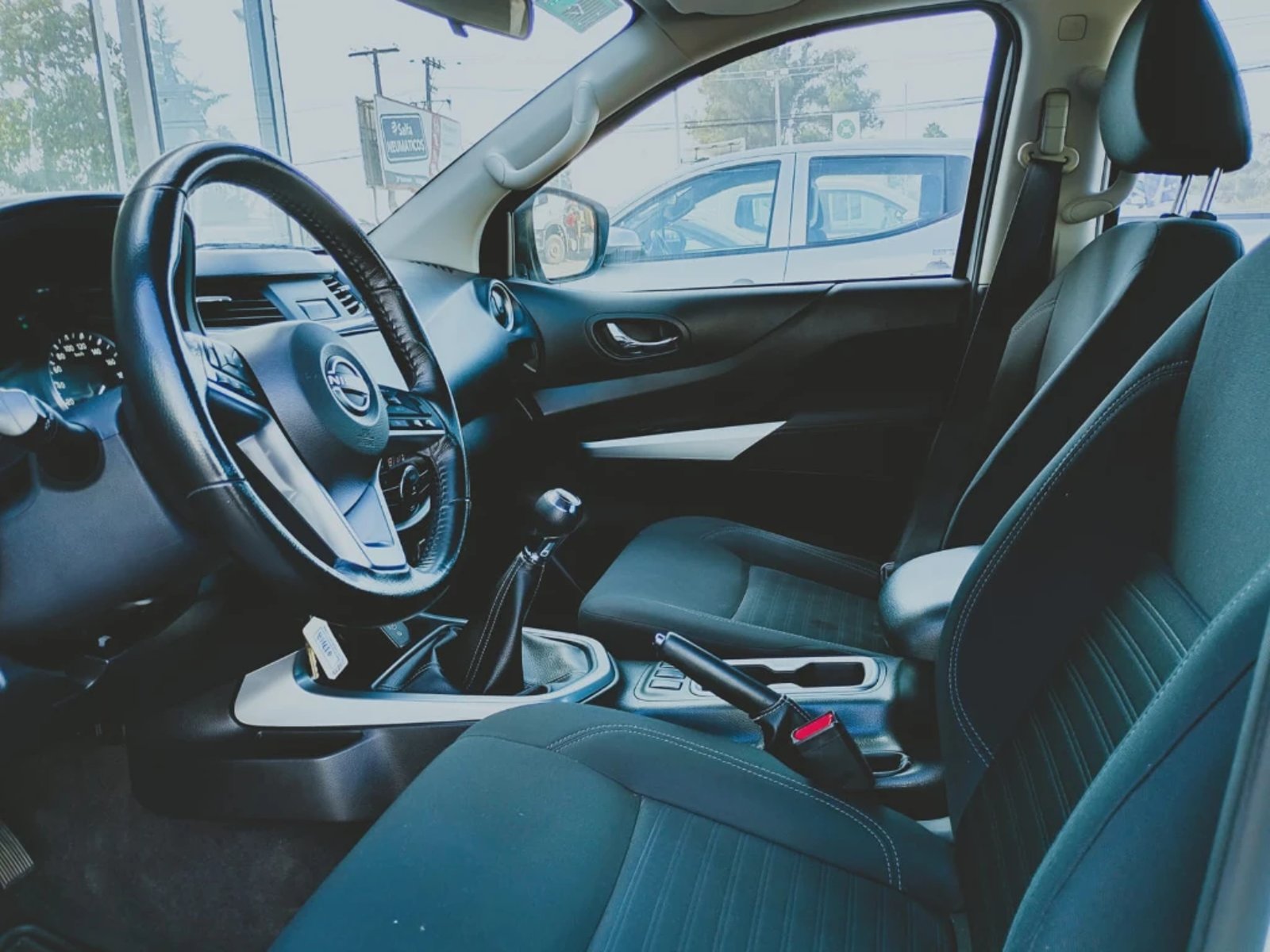 NISSAN NAVARA 2023 - Imagen 14 de 20