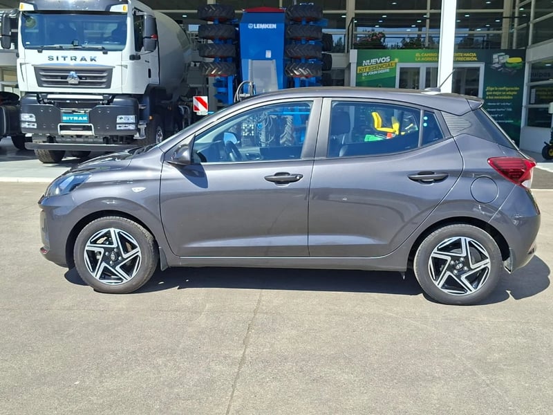 Hyundai Grand i10 2025 - Imagen 8 de 20
