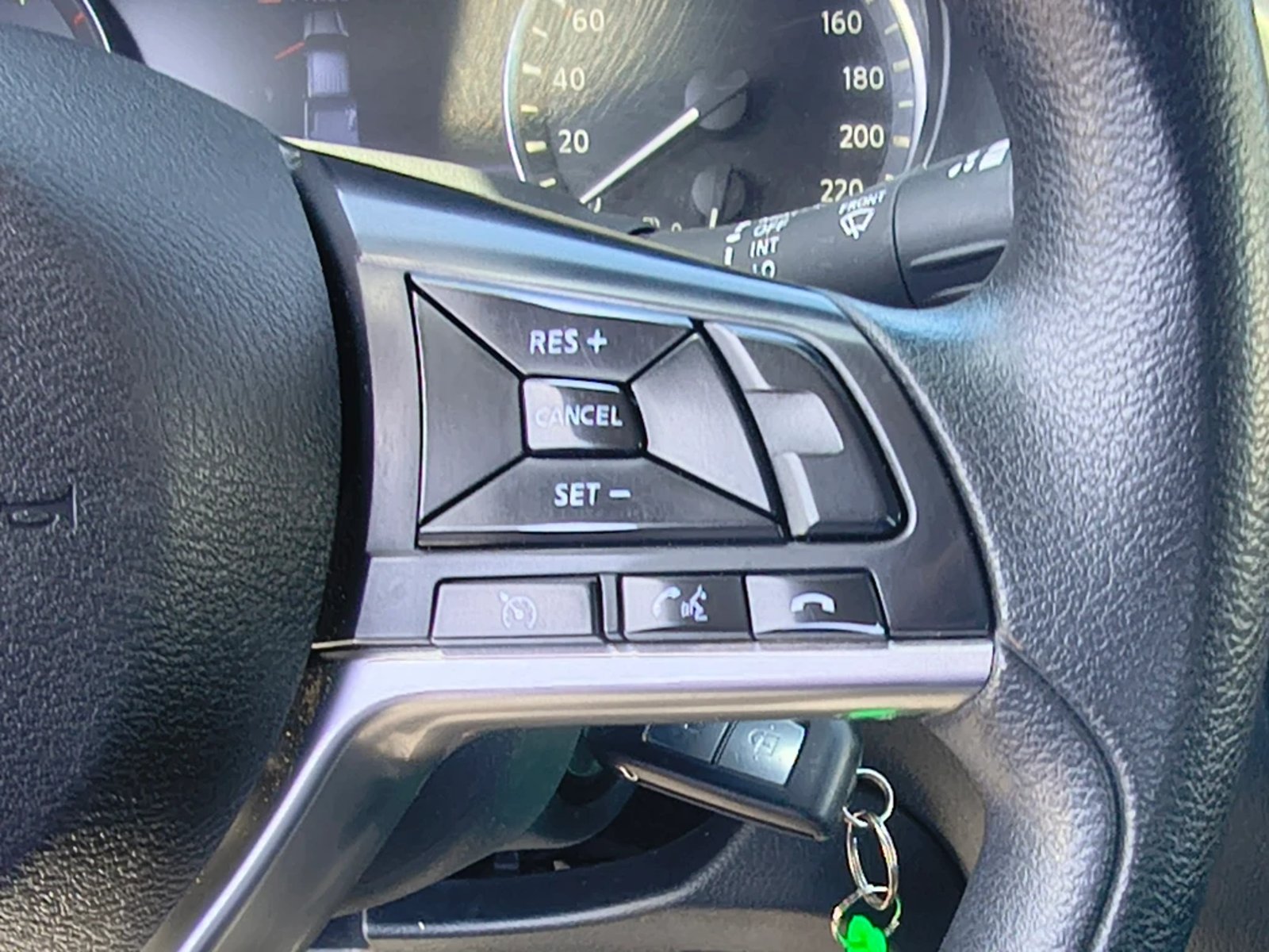 NISSAN NAVARA 2023 - Imagen 18 de 20