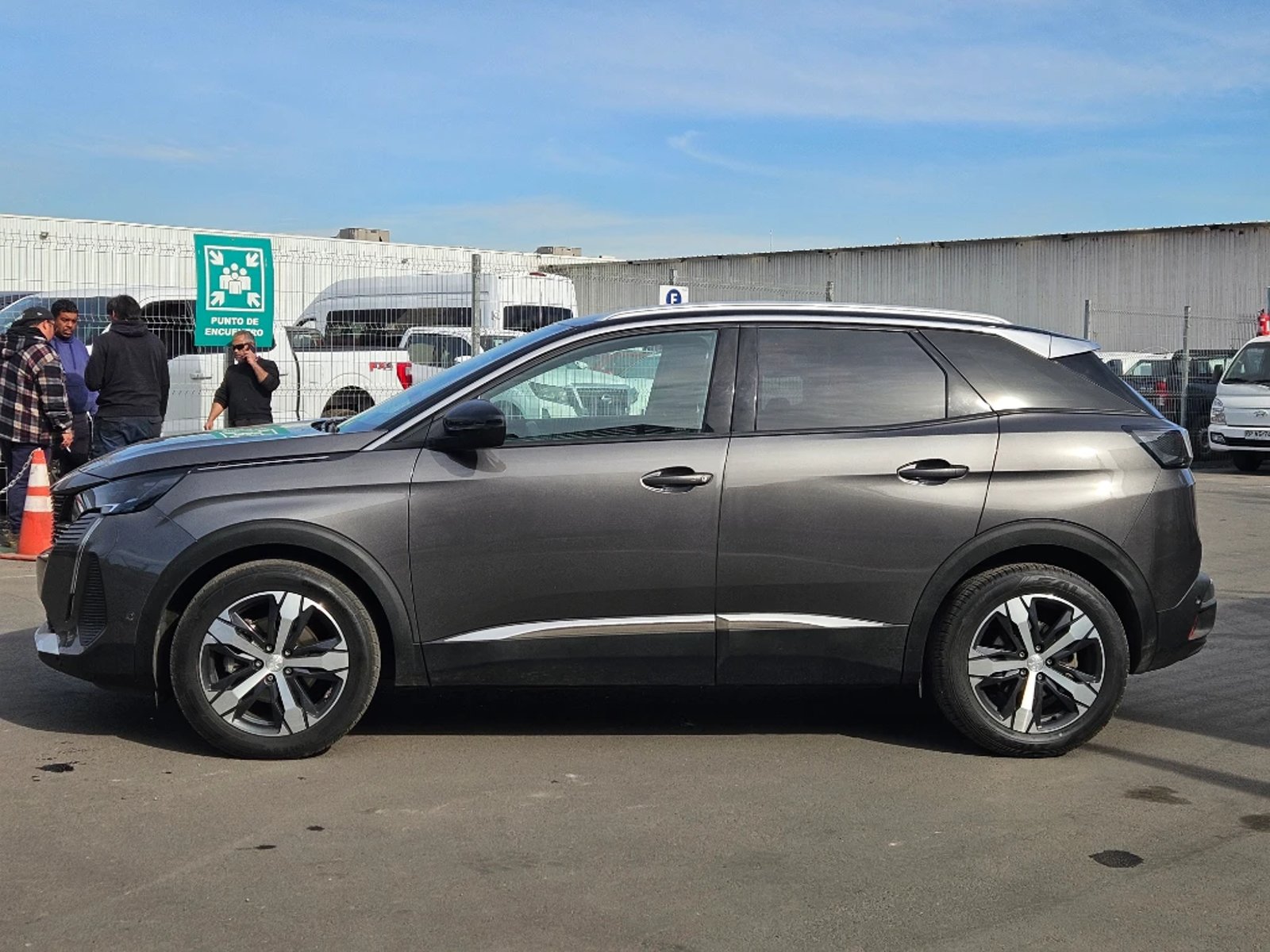 Peugeot 3008 2024 - Imagen 8 de 20