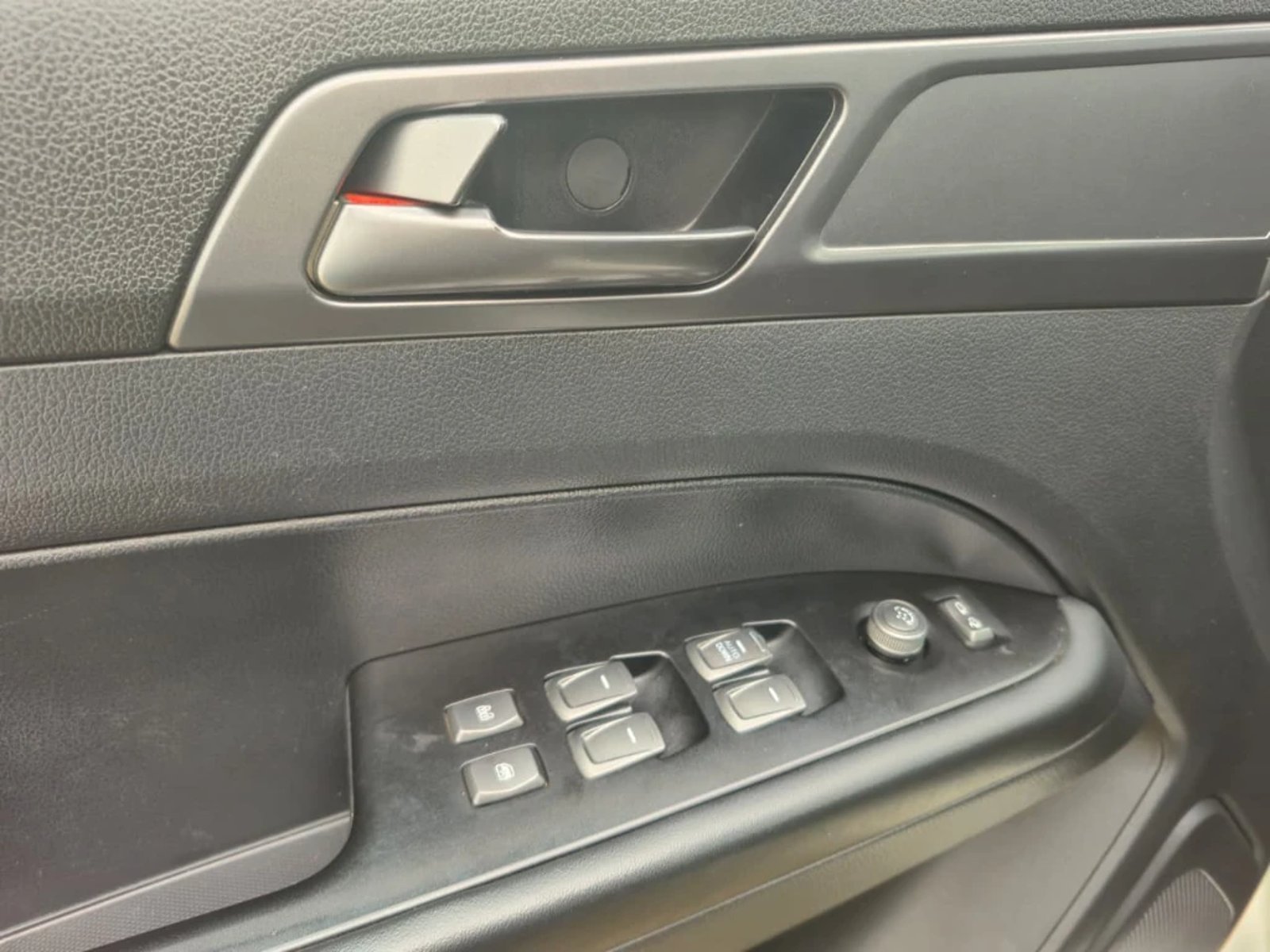 SsangYong Grand musso 2024 - Imagen 15 de 20