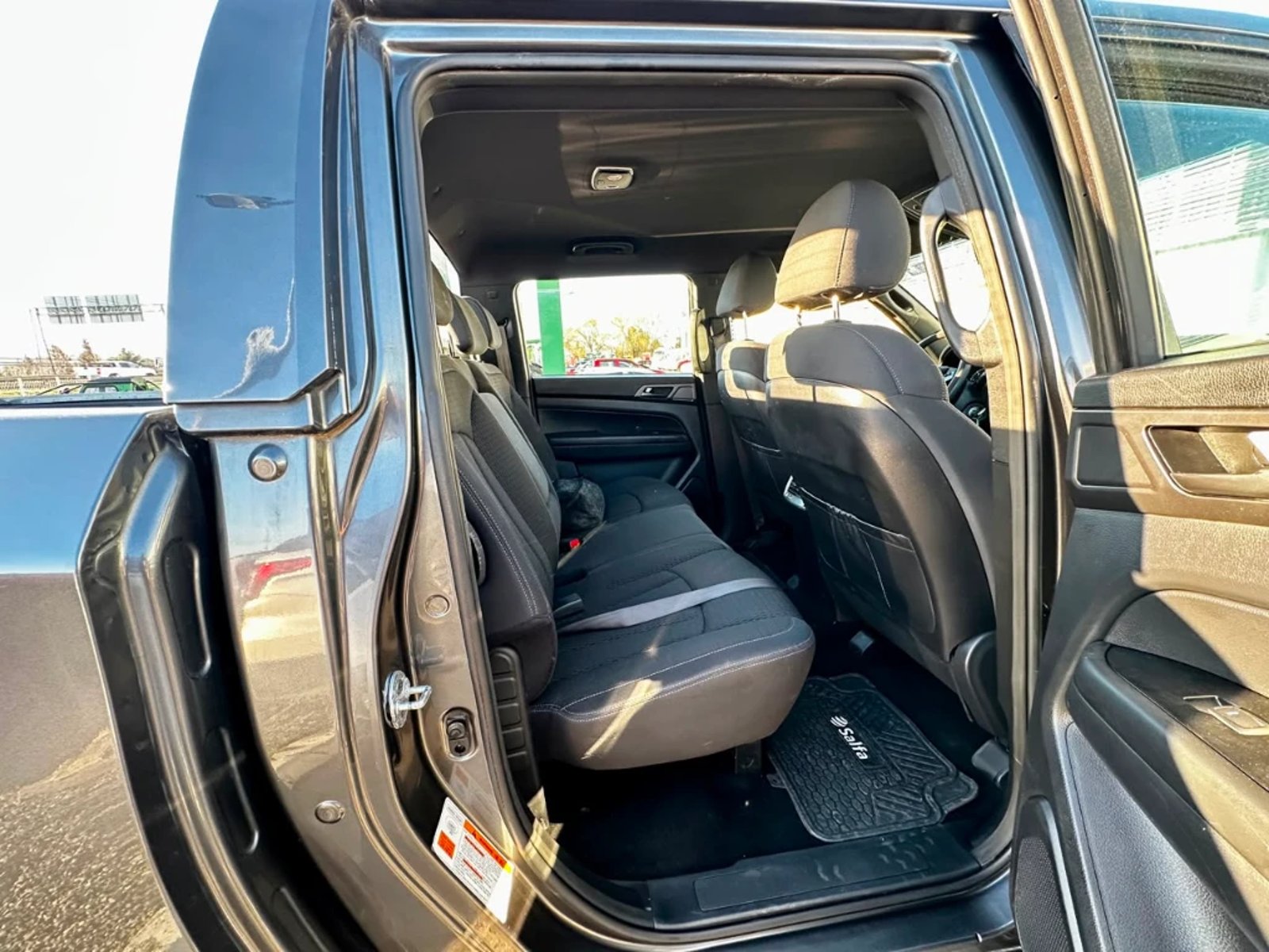SsangYong Grand musso 2023 - Imagen 17 de 20