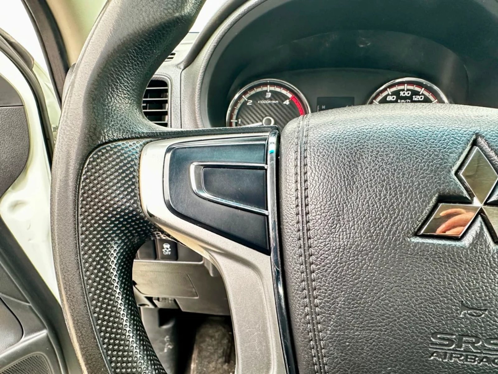 Mitsubishi L200 2023 - Imagen 15 de 20