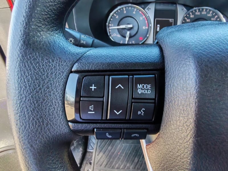 Toyota Hilux 2023 - Imagen 18 de 20