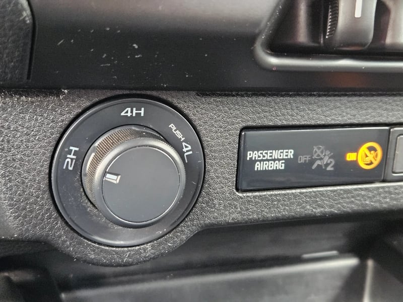 Mazda Bt-50 2024 - Imagen 19 de 20