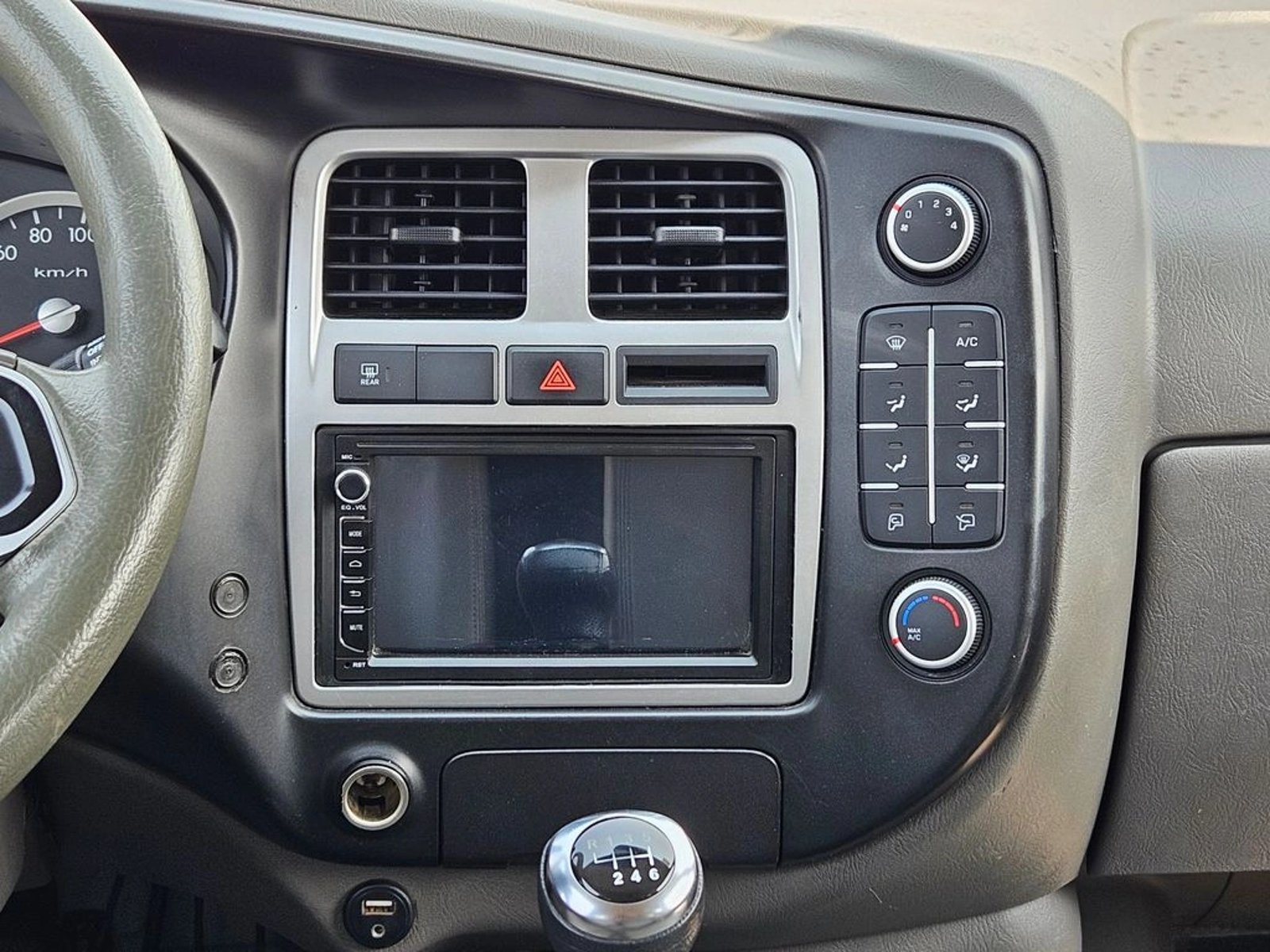 HYUNDAI PORTER 2023 - Imagen 17 de 20