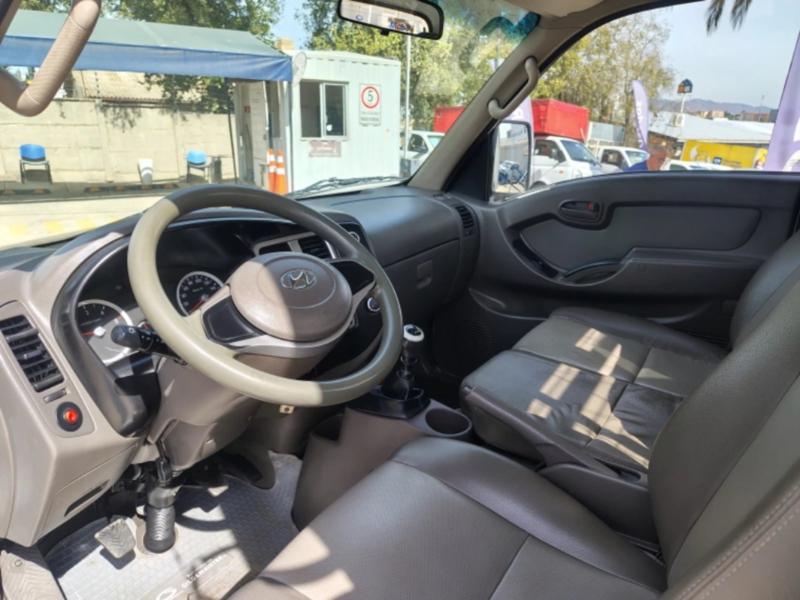 HYUNDAI PORTER 2023 - Imagen 6 de 20