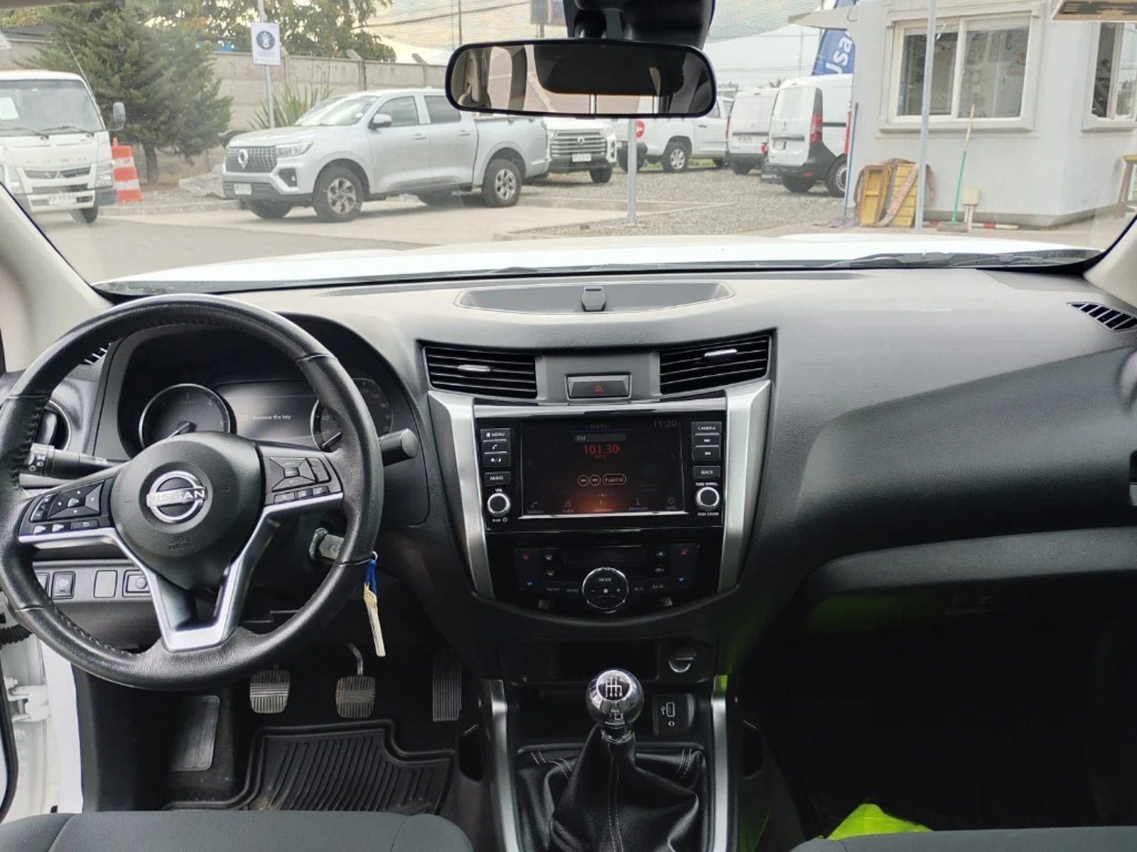 NISSAN NAVARA 2023 - Imagen 18 de 20