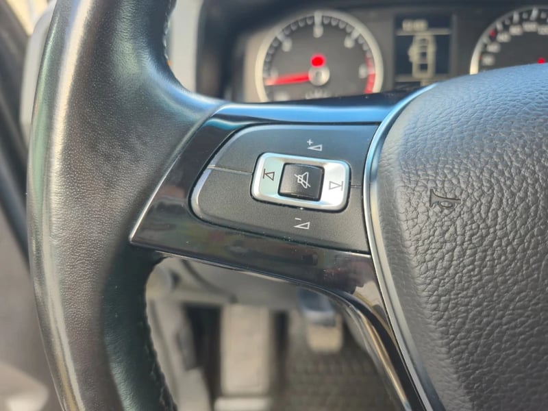 Volkswagen Amarok 2023 - Imagen 18 de 20