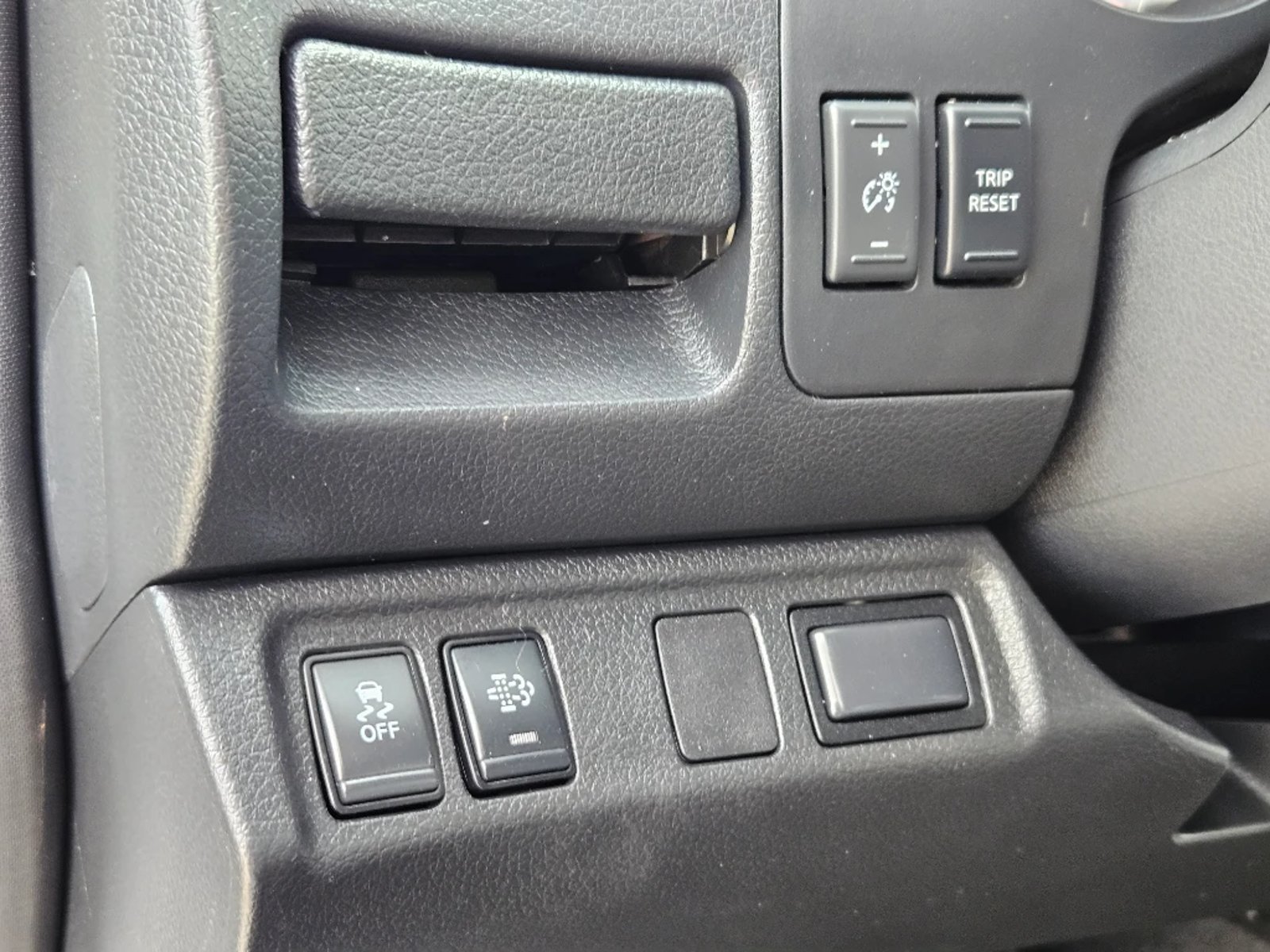 NISSAN NAVARA 2023 - Imagen 18 de 20