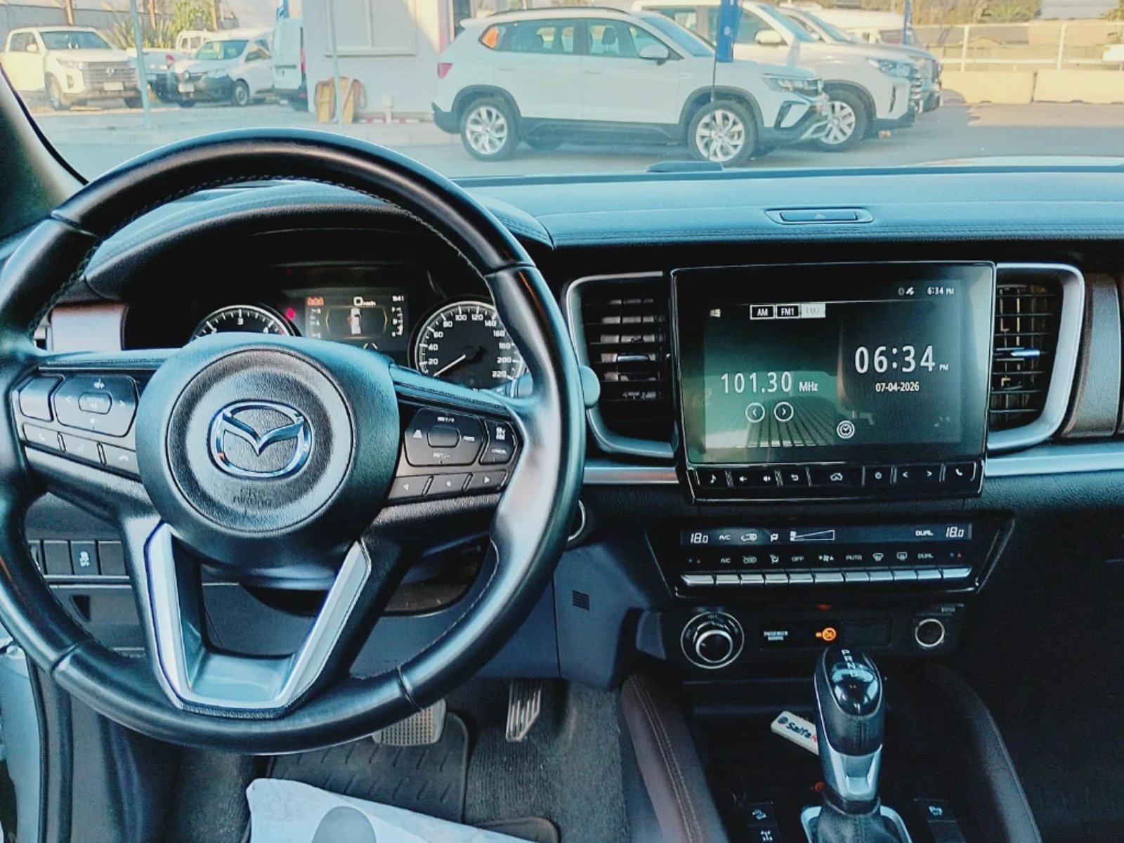 MAZDA BT-50 2023 - Imagen 16 de 20