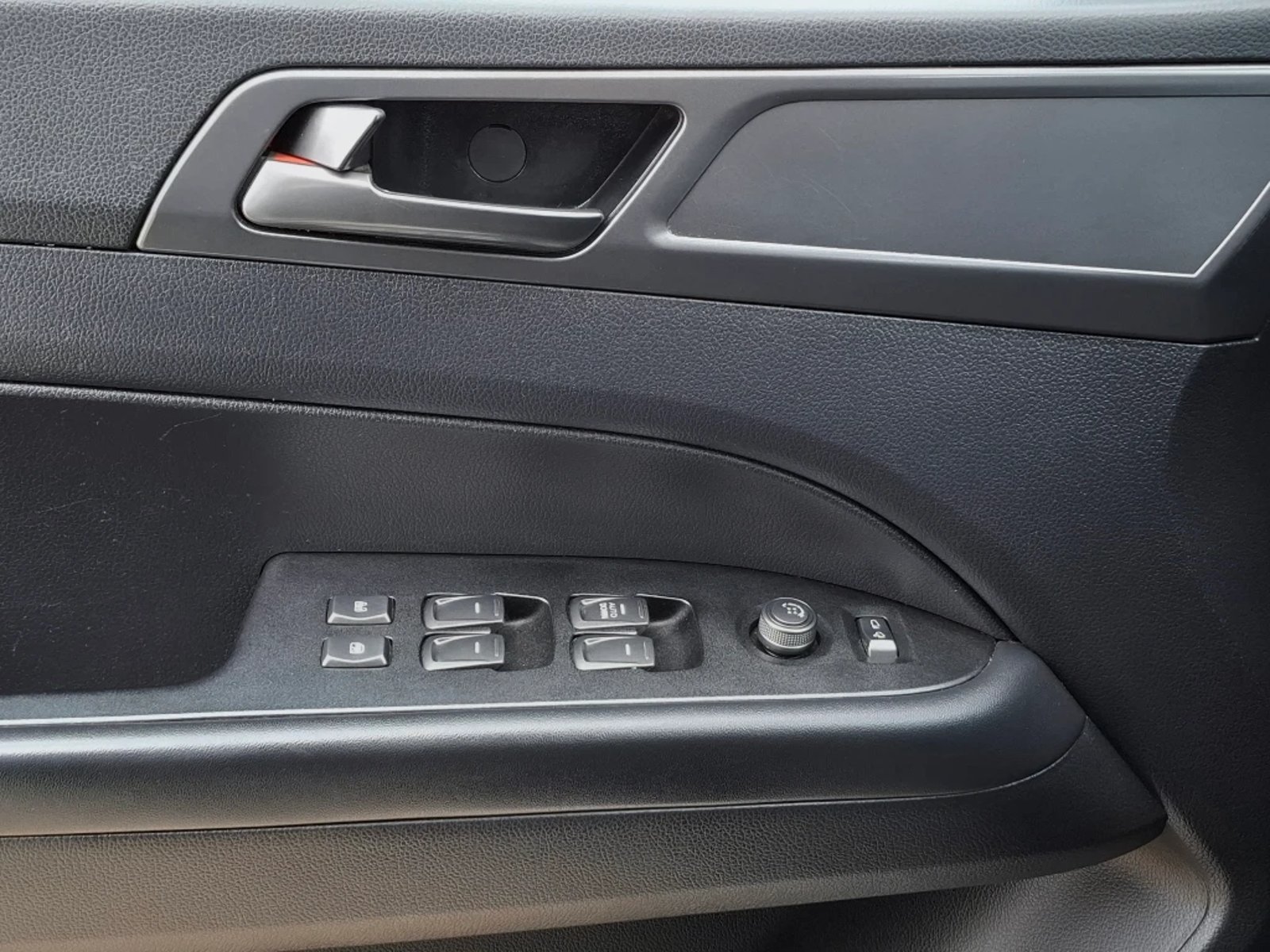 SsangYong Grand musso 2021 - Imagen 12 de 20