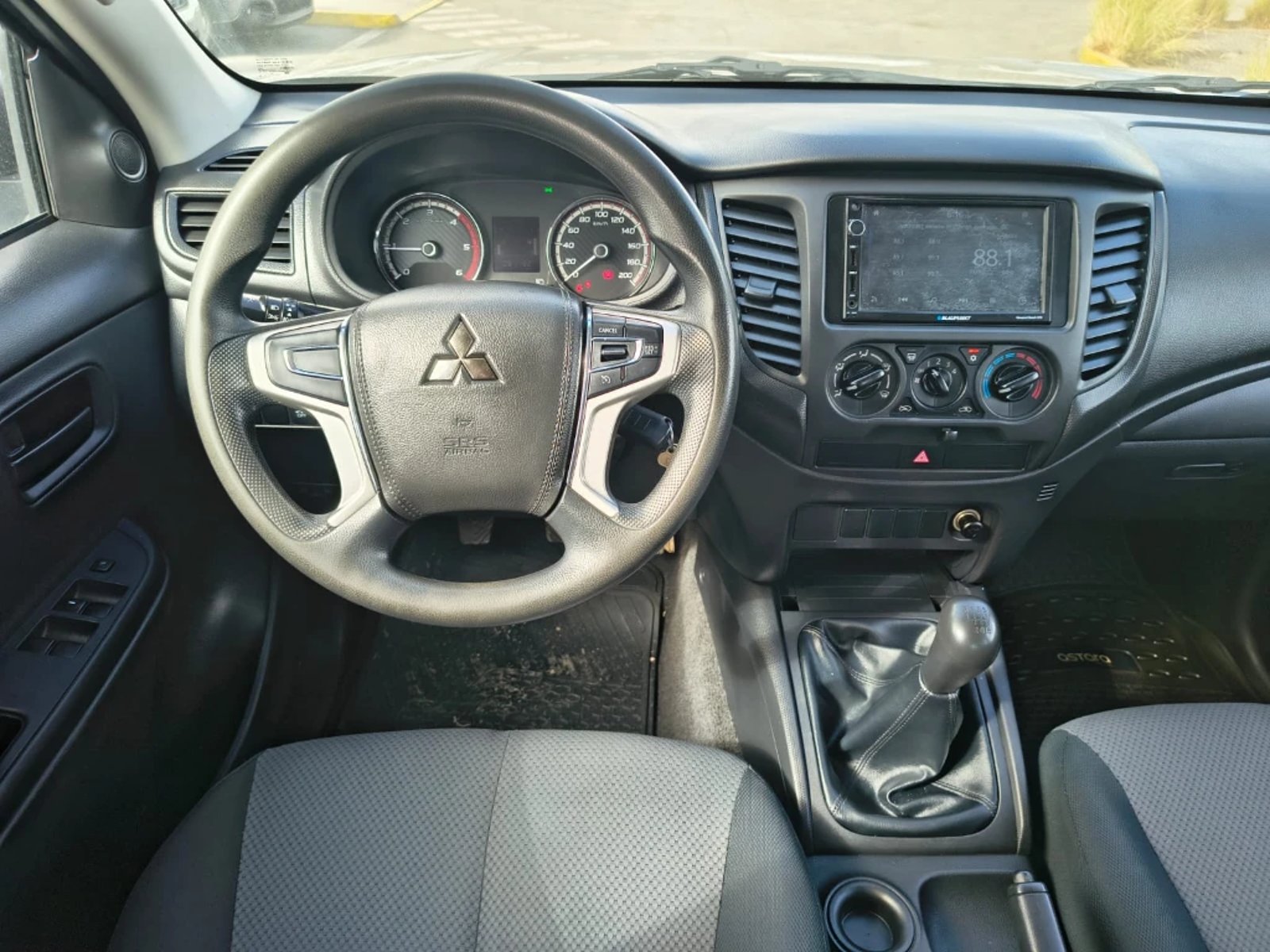 Mitsubishi L200 2023 - Imagen 9 de 20