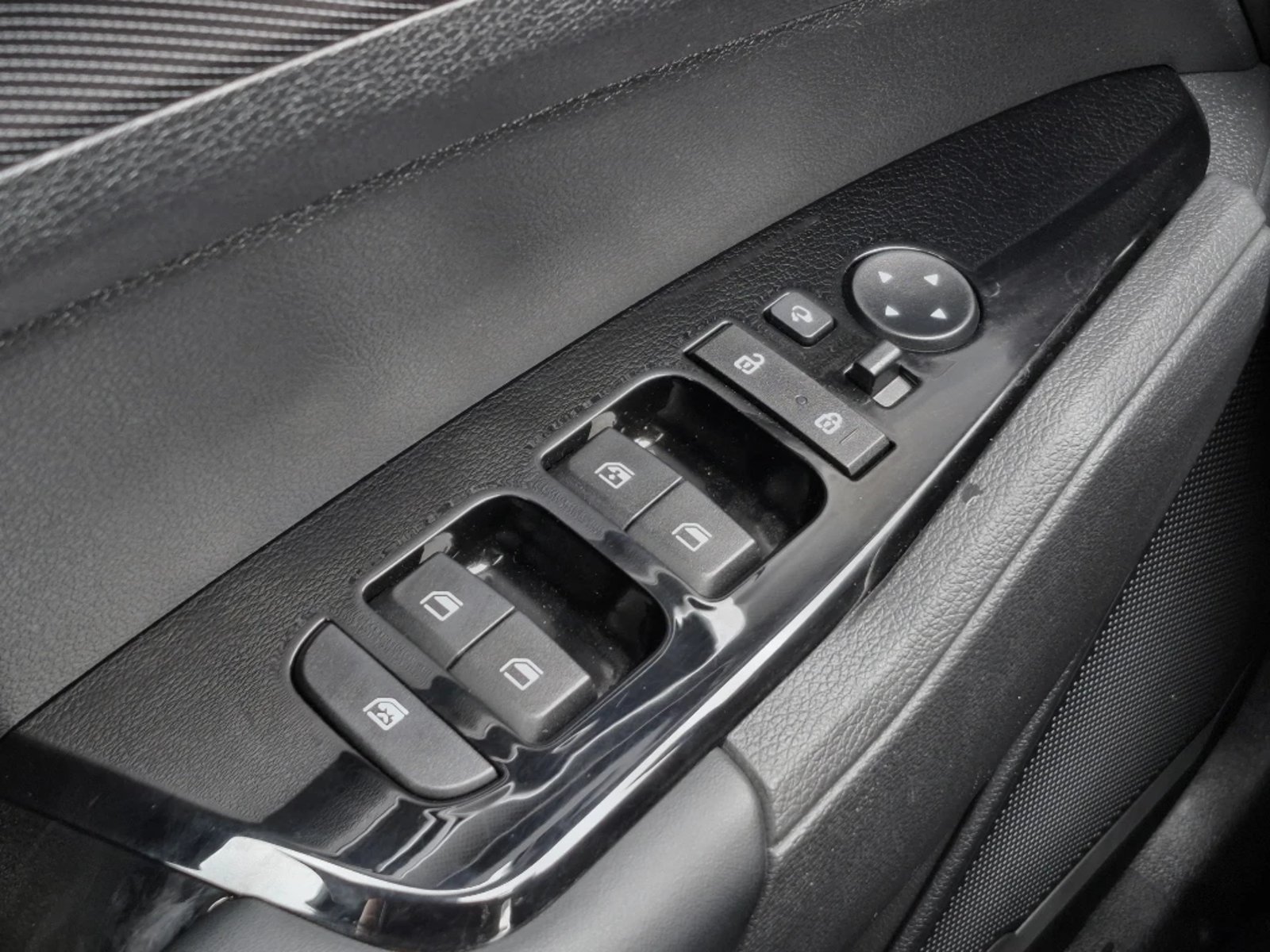 Kia Sportage 2023 - Imagen 12 de 20