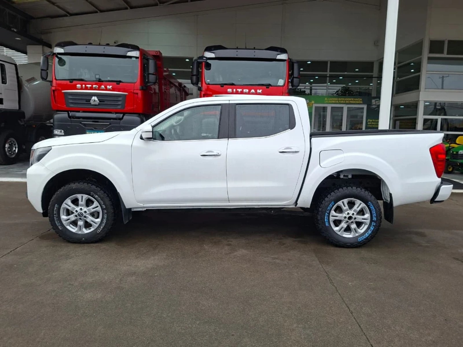 NISSAN NAVARA 2023 - Imagen 8 de 20
