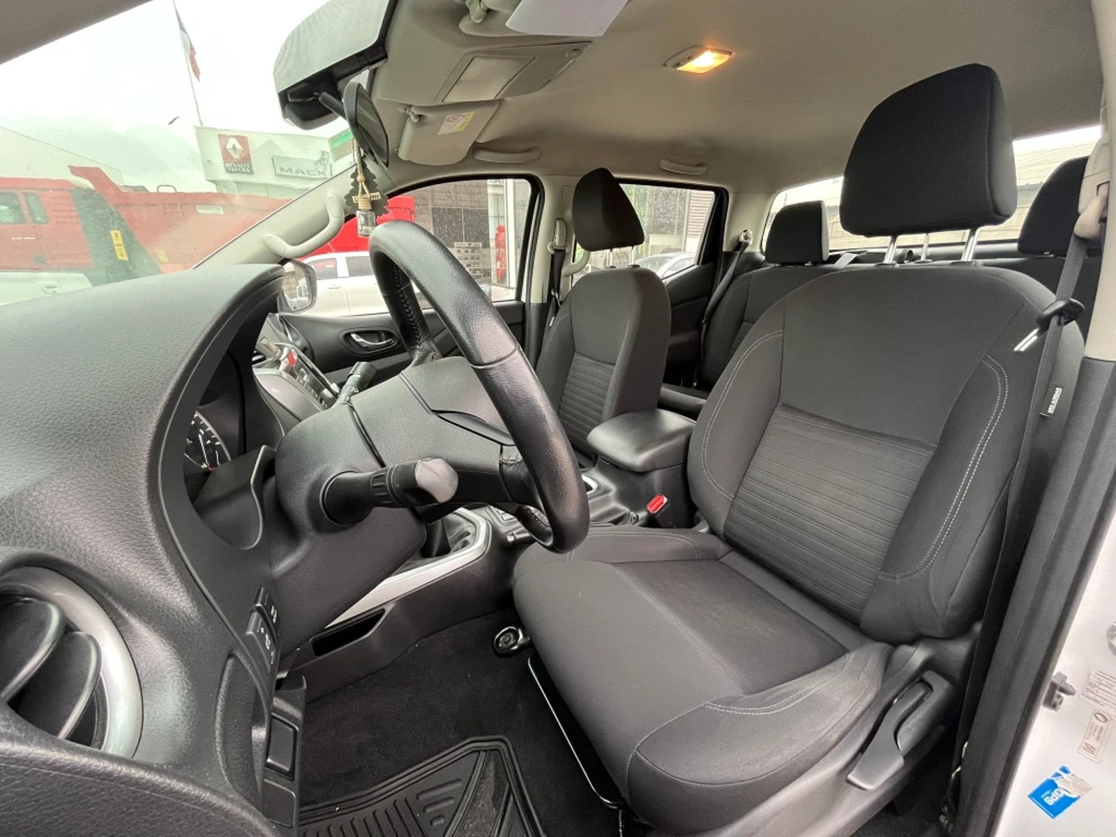 Nissan Navara 2023 - Imagen 13 de 20