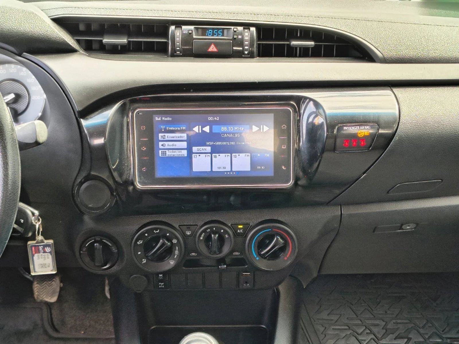 Toyota Hilux 2024 - Imagen 17 de 20