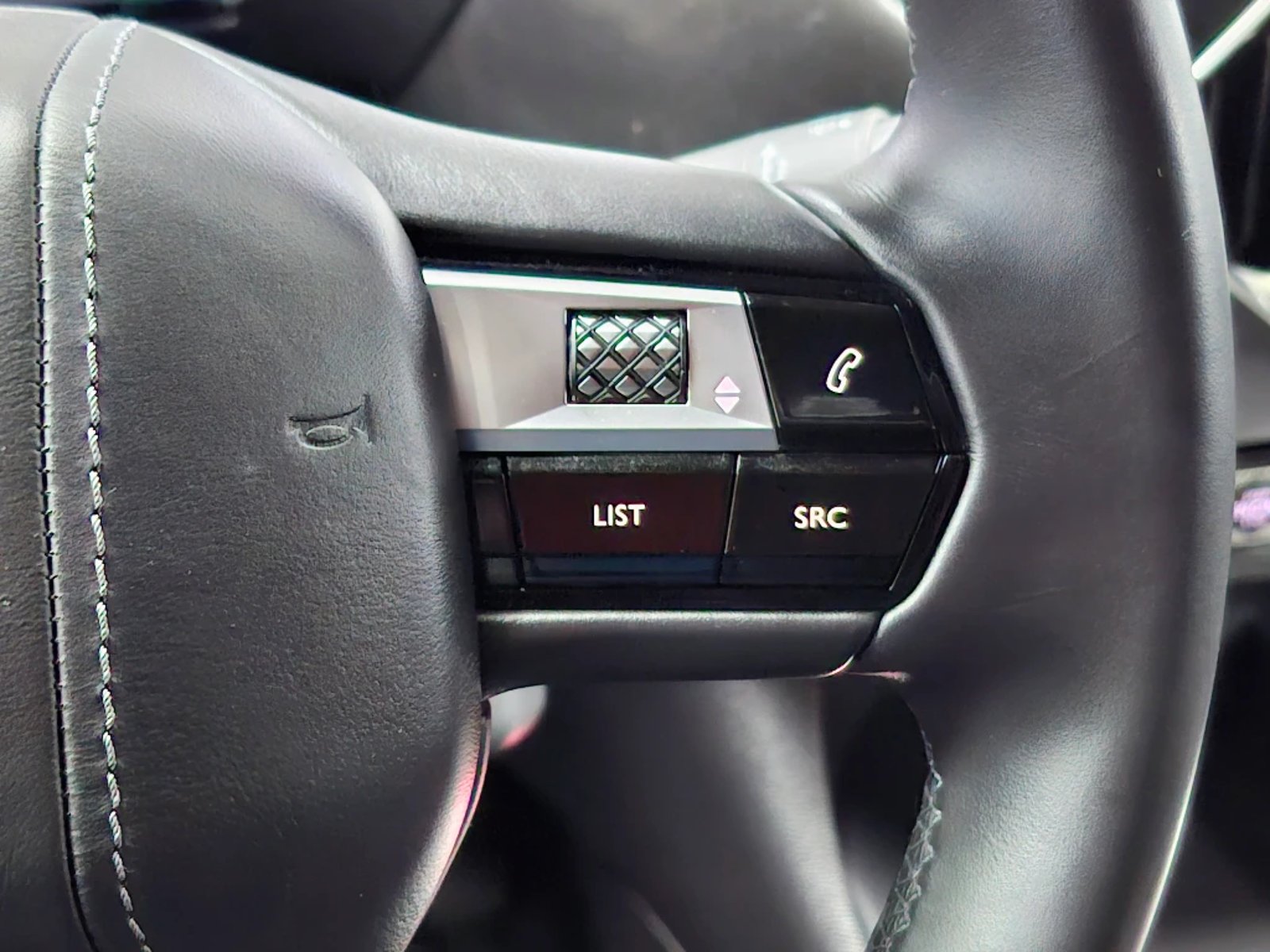 DS Automobiles Ds3 Crossback 2024 - Imagen 17 de 20