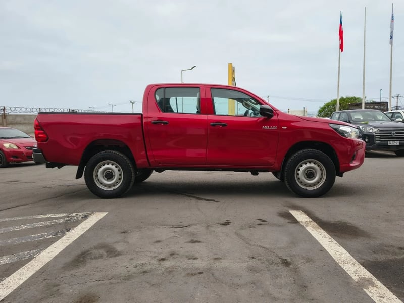 Toyota Hilux 2023 - Imagen 4 de 20
