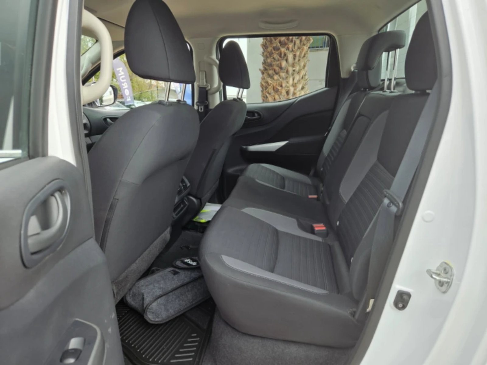 NISSAN NAVARA 2023 - Imagen 15 de 20