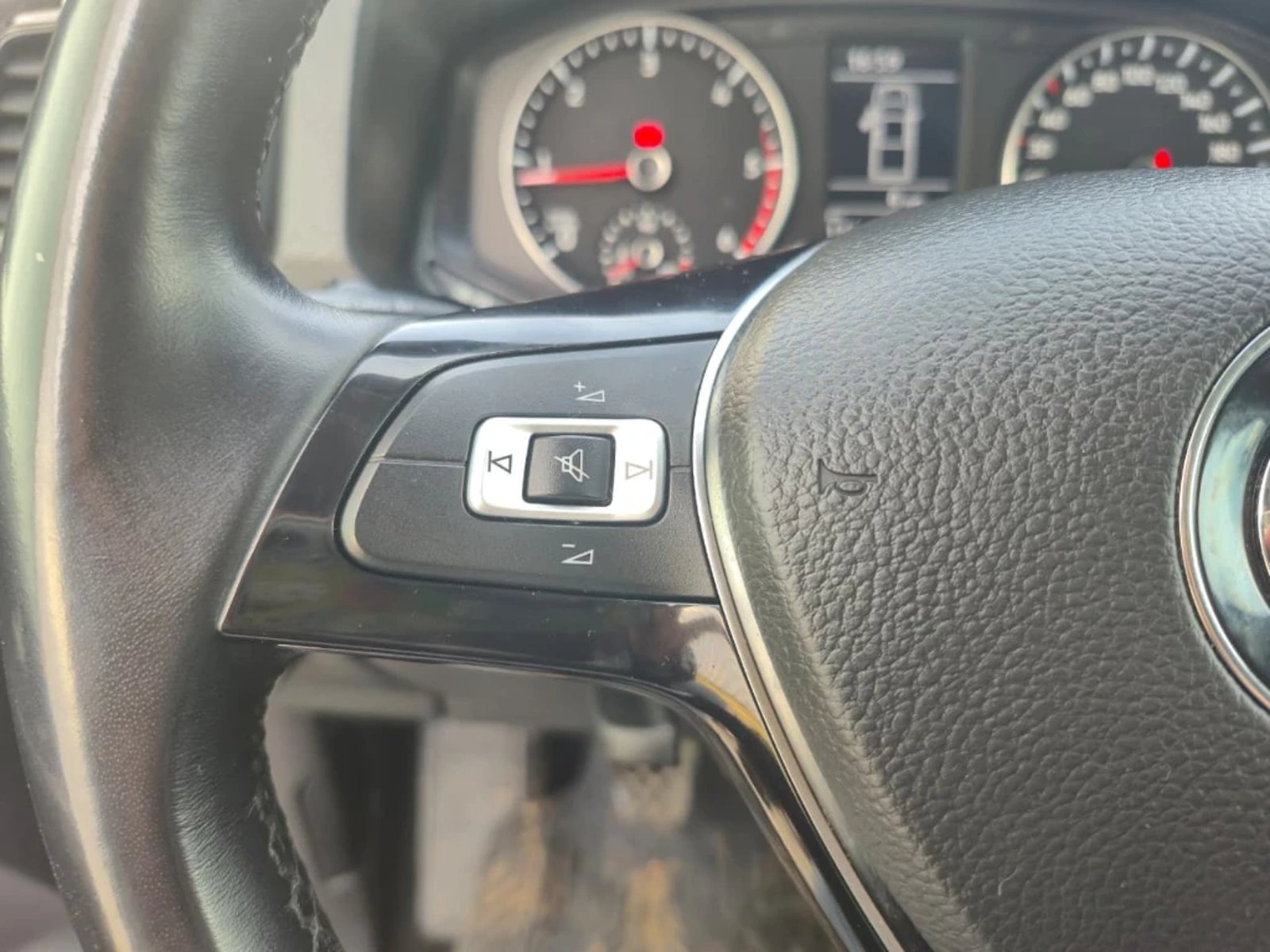 Volkswagen Amarok 2023 - Imagen 19 de 20