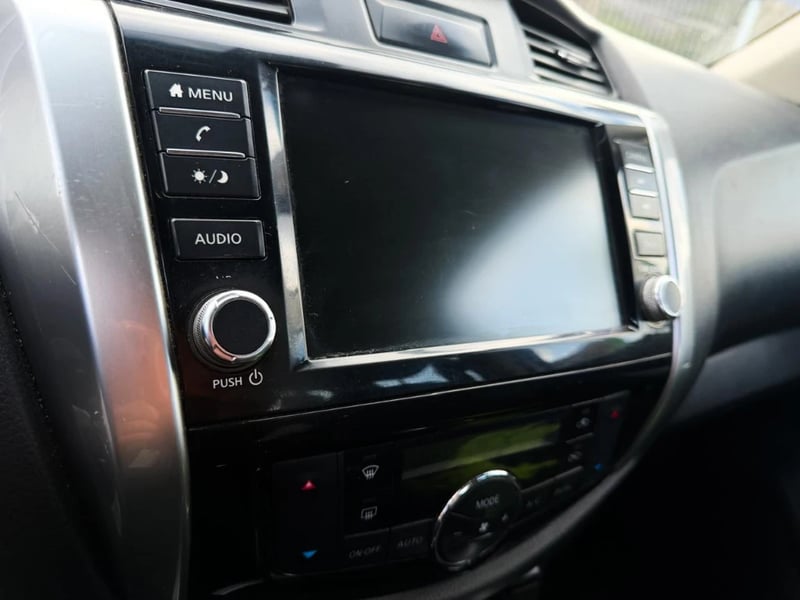 Nissan Navara 2023 - Imagen 18 de 18