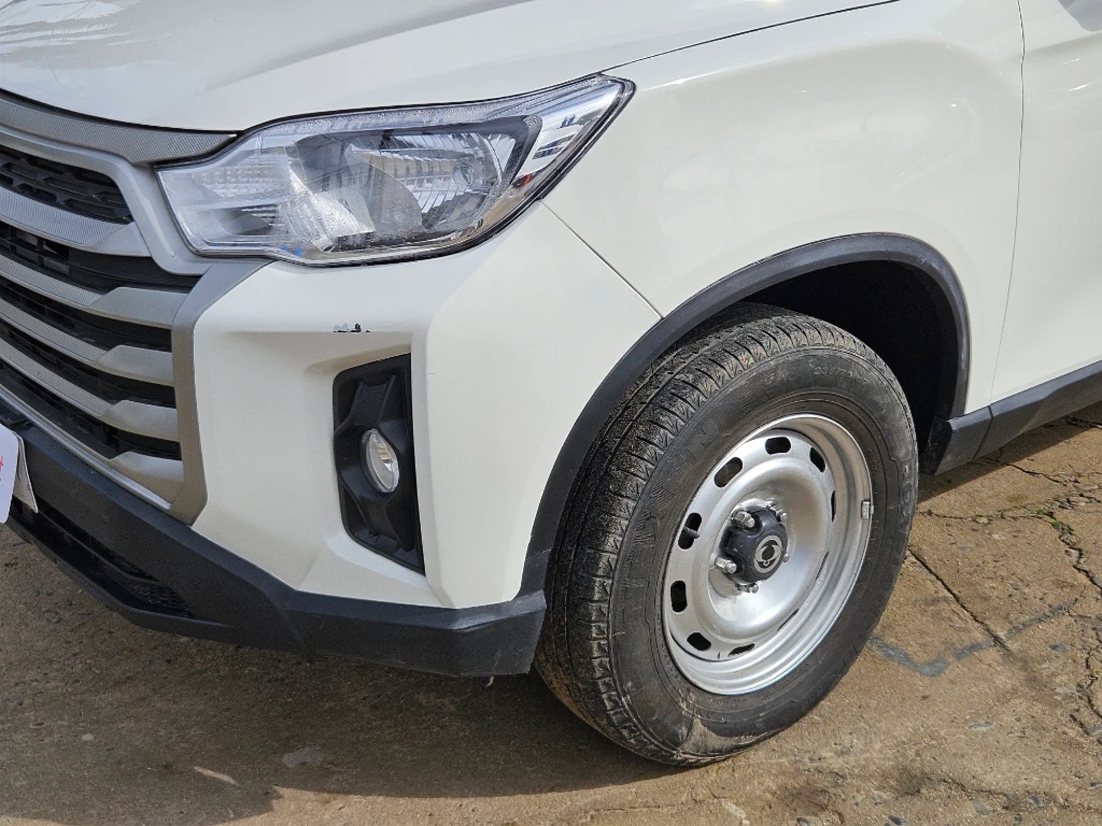 SsangYong Grand musso 2023 - Foto 2 de 20