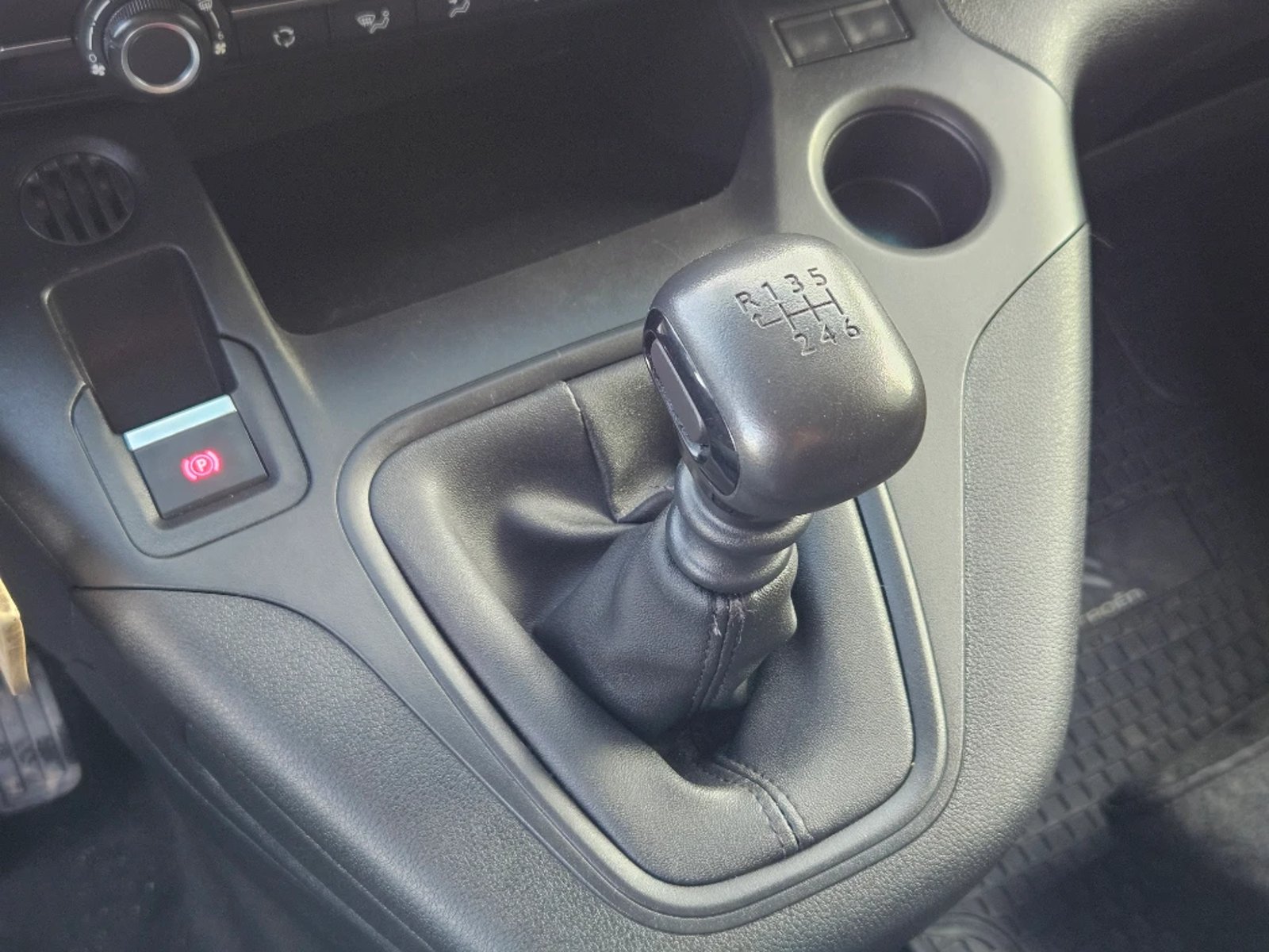 Citroën Berlingo 2024 - Imagen 19 de 20