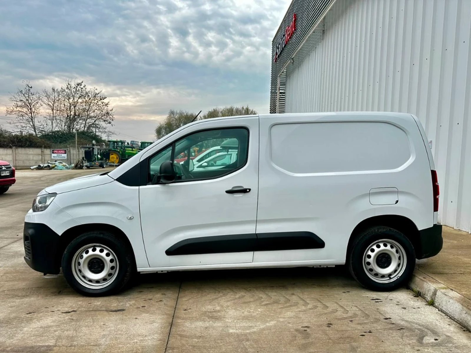Citroën Berlingo 2023 - Imagen 4 de 20