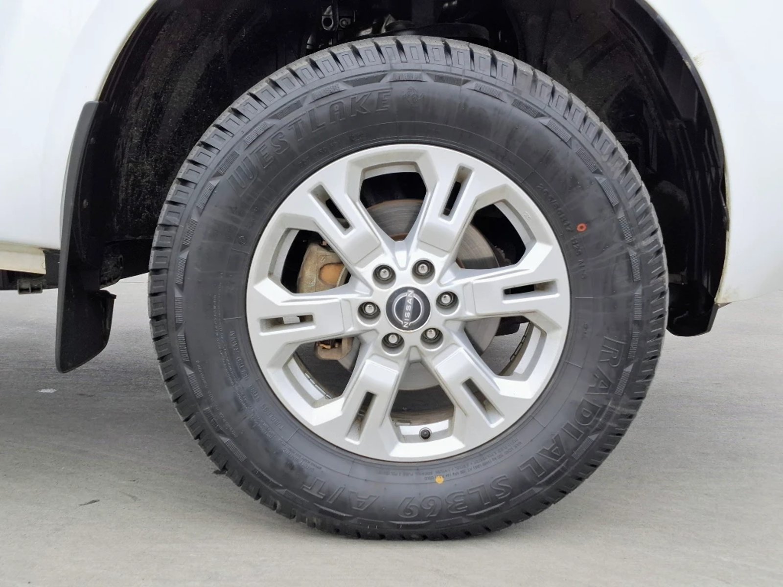 Nissan Navara 2023 - Imagen 8 de 20