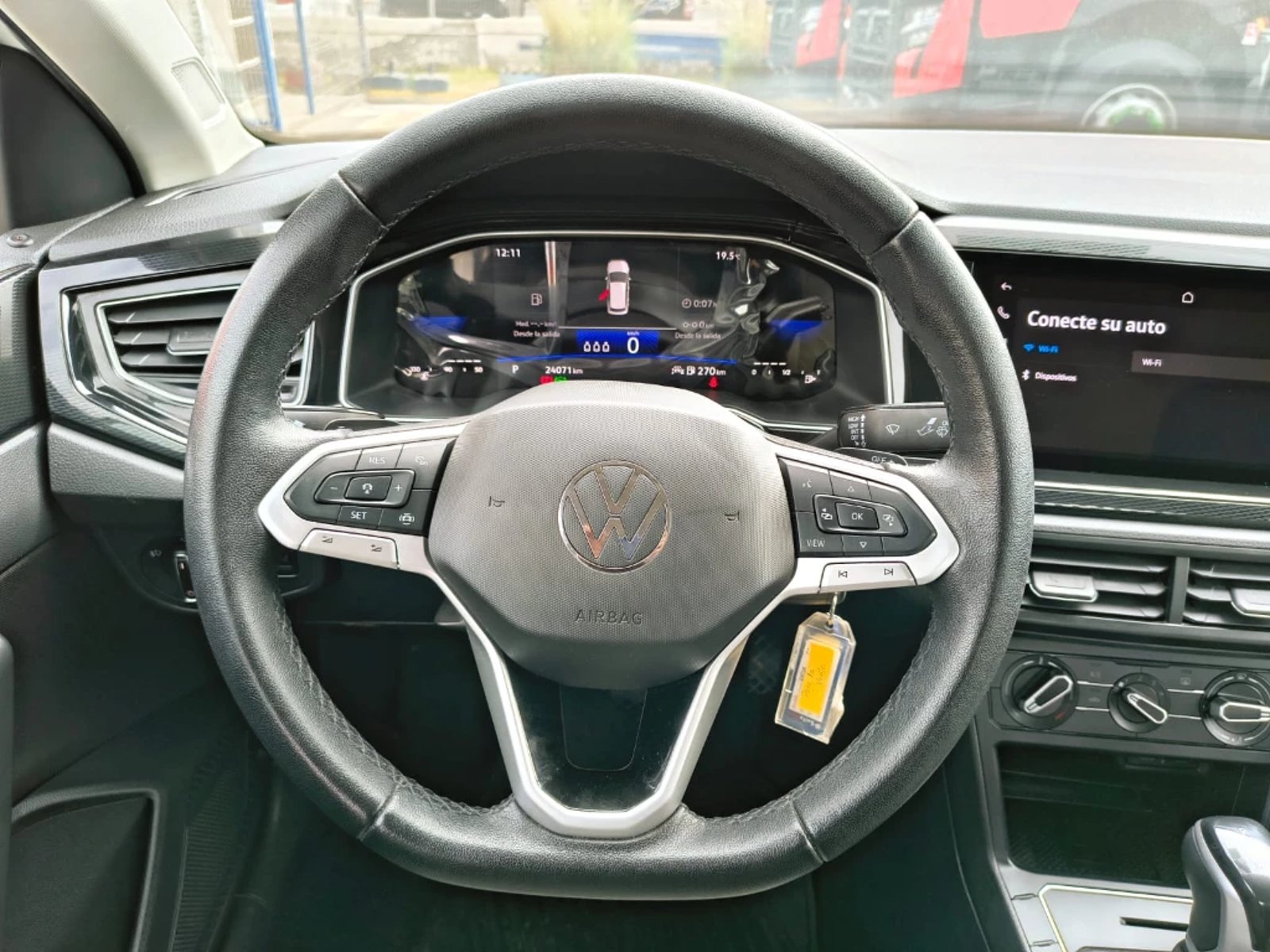 VOLKSWAGEN VIRTUS 2024 - Imagen 16 de 20