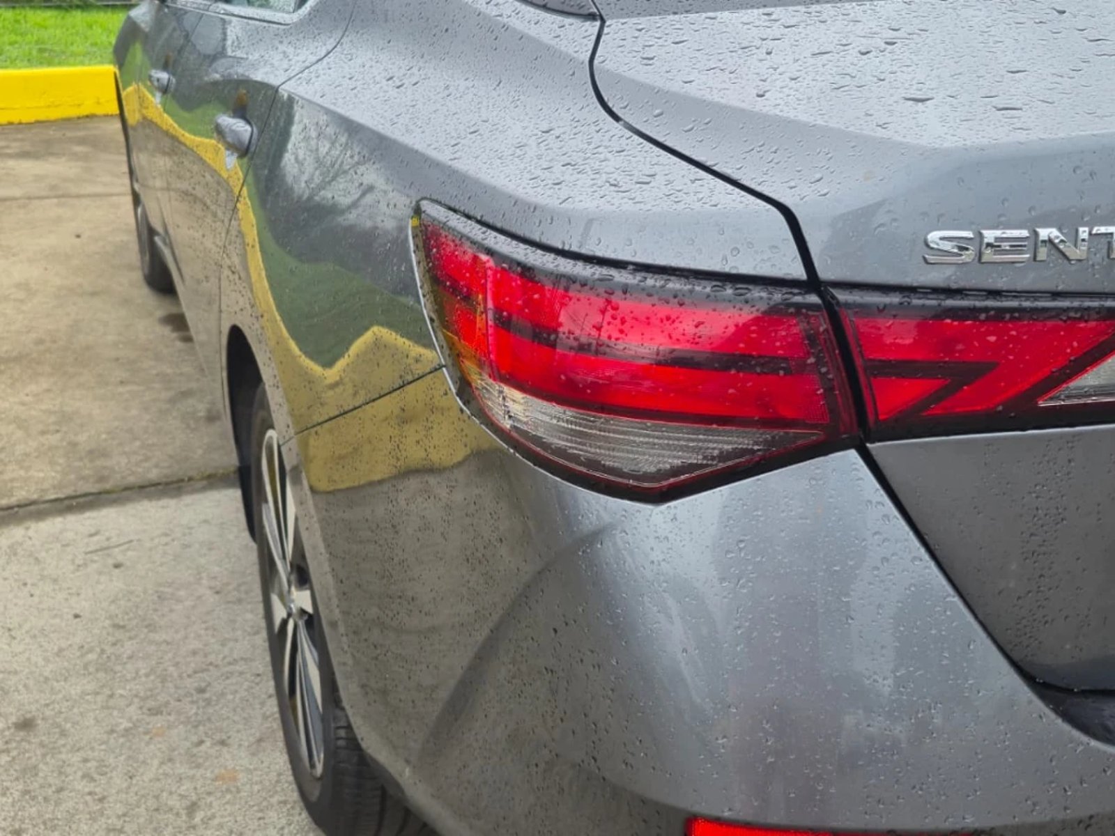 NISSAN SENTRA 2023 - Imagen 10 de 20