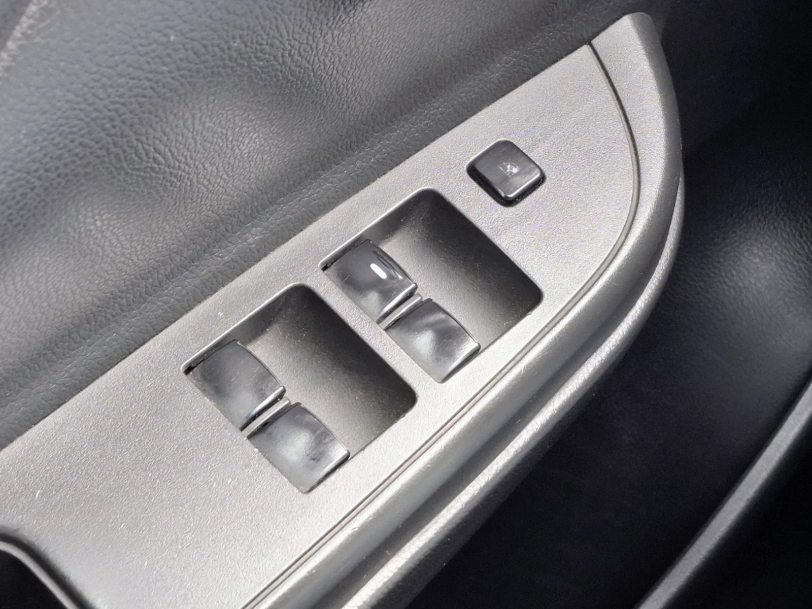 MITSUBISHI L200 2022 - Imagen 12 de 20
