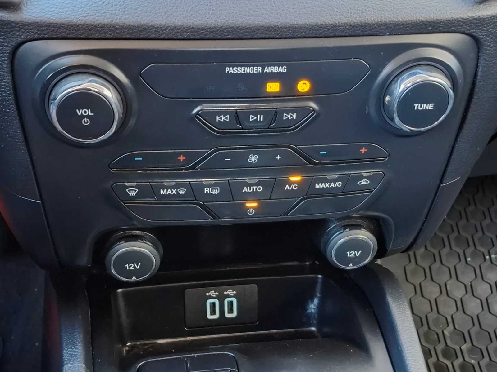 FORD RANGER 2023 - Imagen 19 de 20