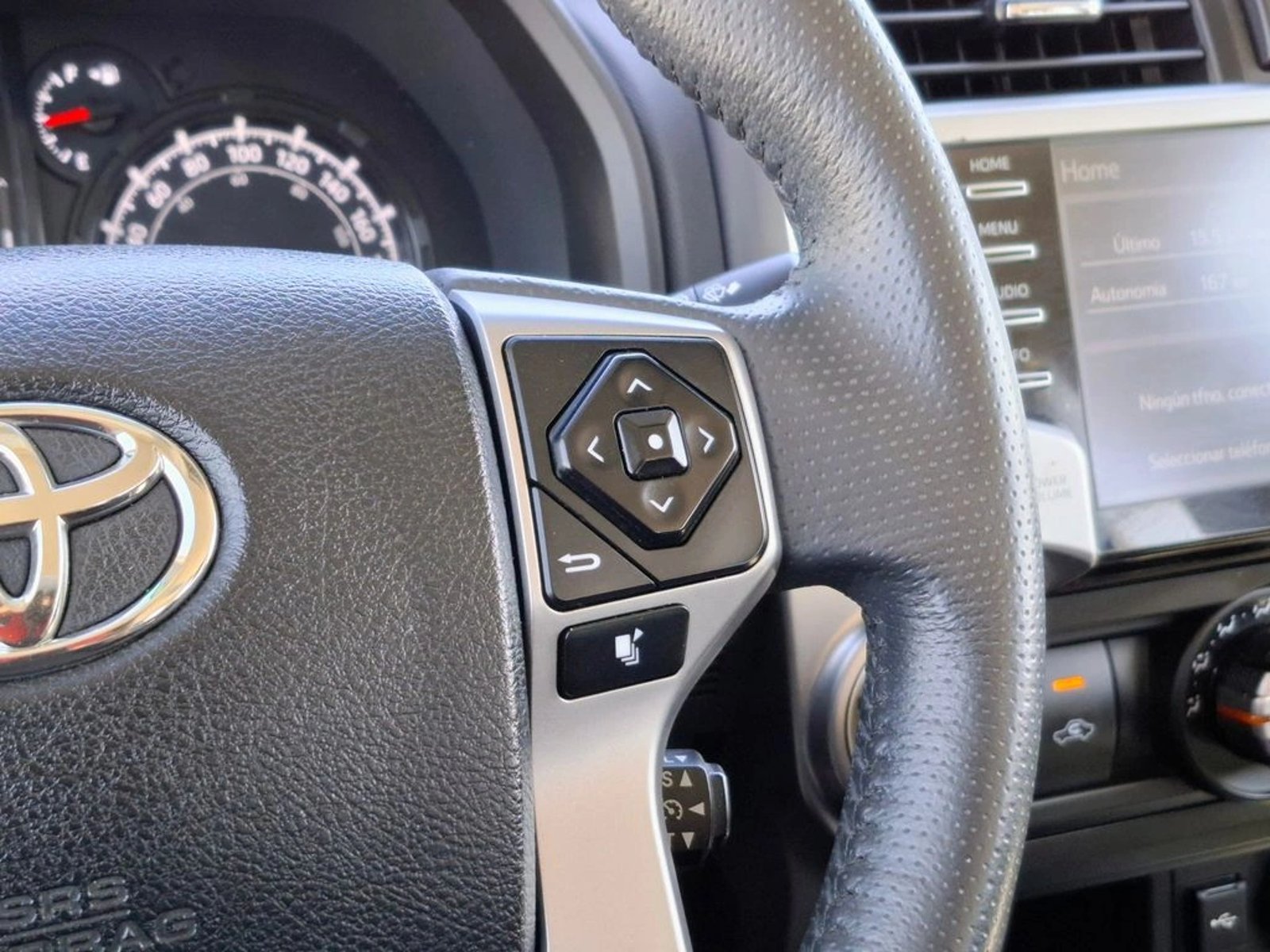 TOYOTA 4RUNNER 2021 - Imagen 14 de 20