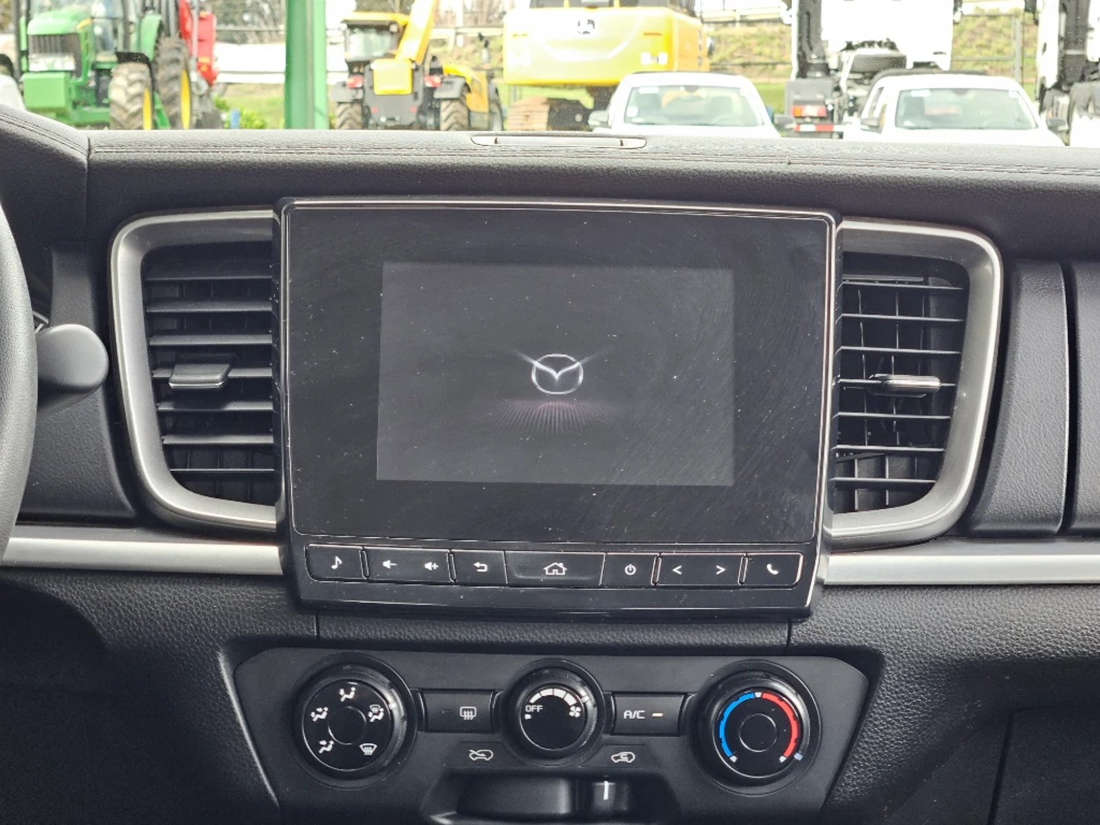 Mazda Bt-50 2024 - Imagen 13 de 20