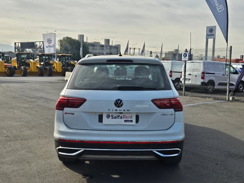 Volkswagen Tiguan 2023 - Imagen 6 de 20