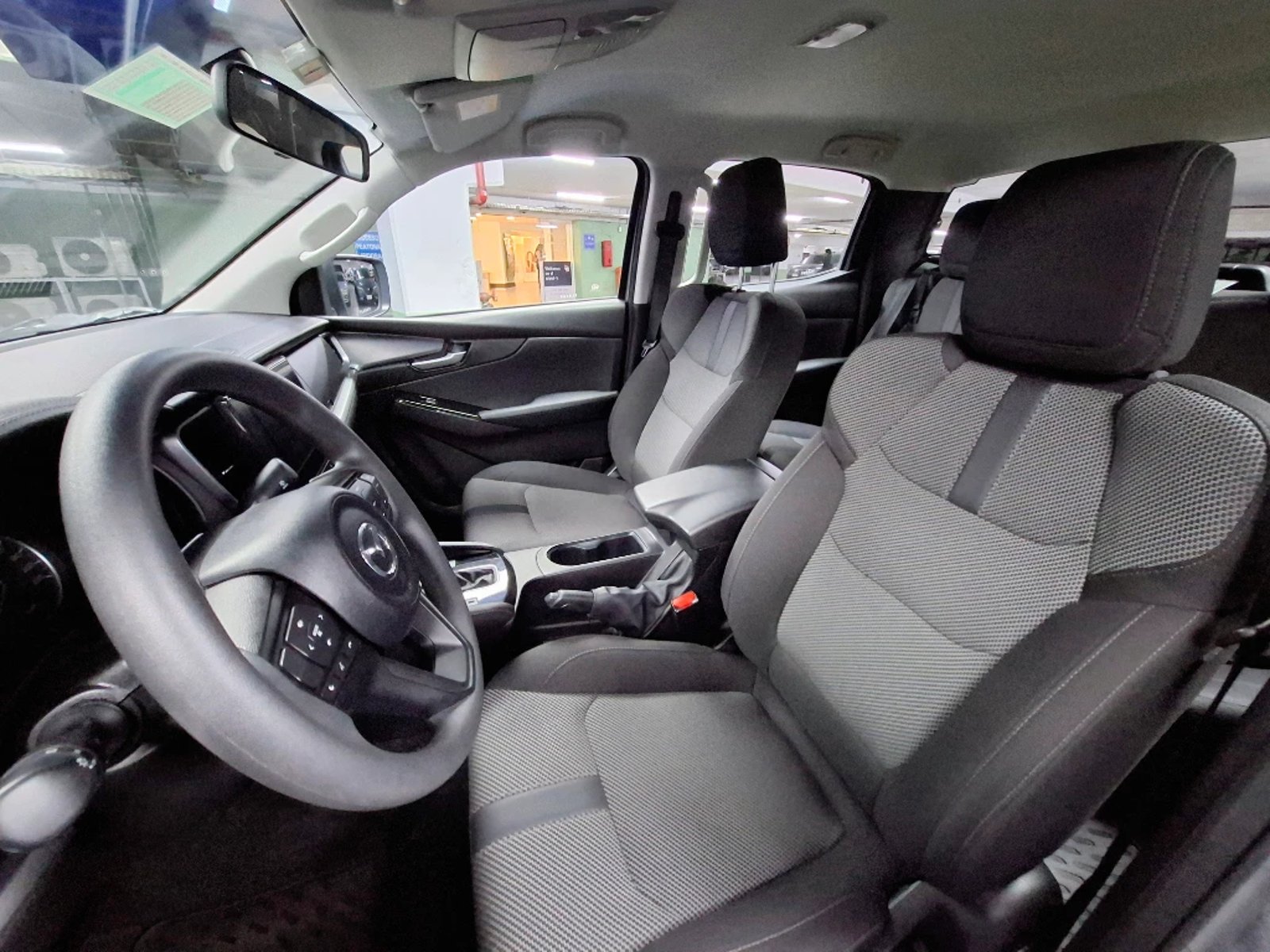 MAZDA BT-50 2024 - Imagen 13 de 20