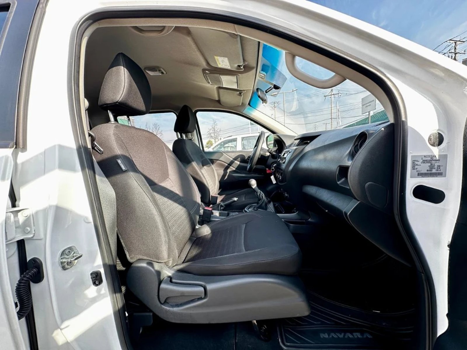 NISSAN NAVARA 2023 - Imagen 11 de 20