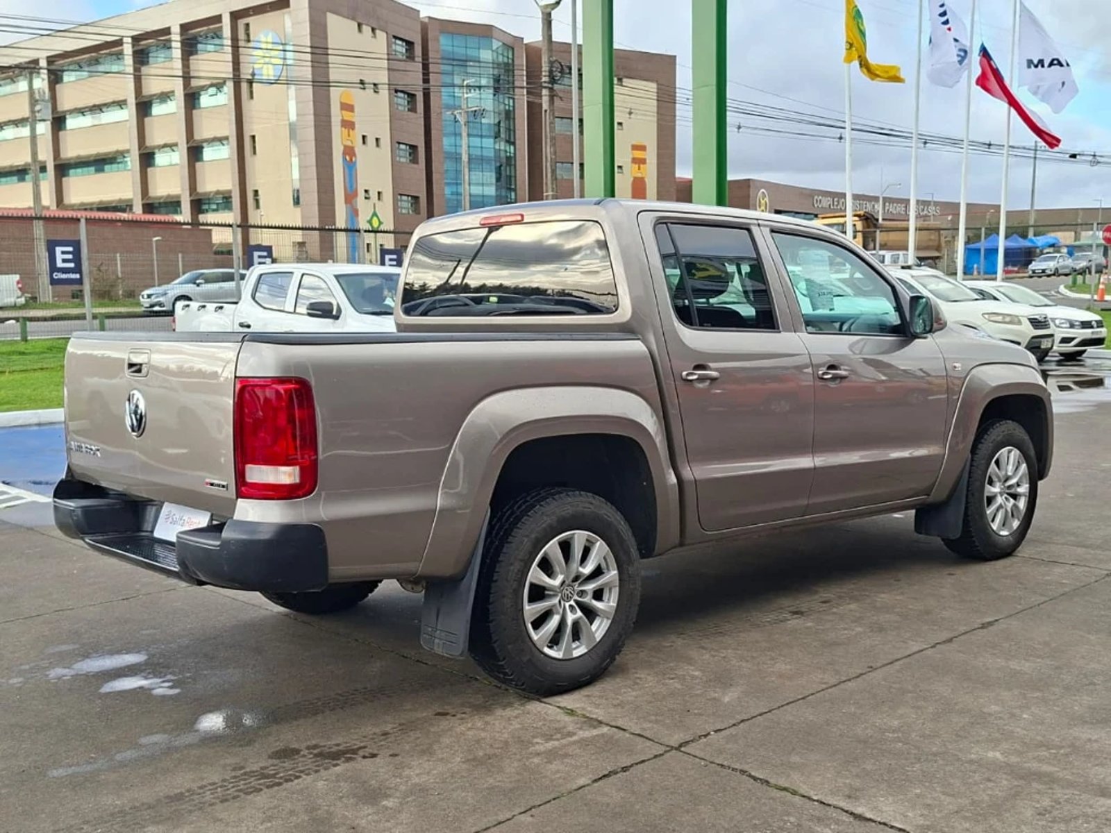 VOLKSWAGEN AMAROK 2023 - Imagen 4 de 20