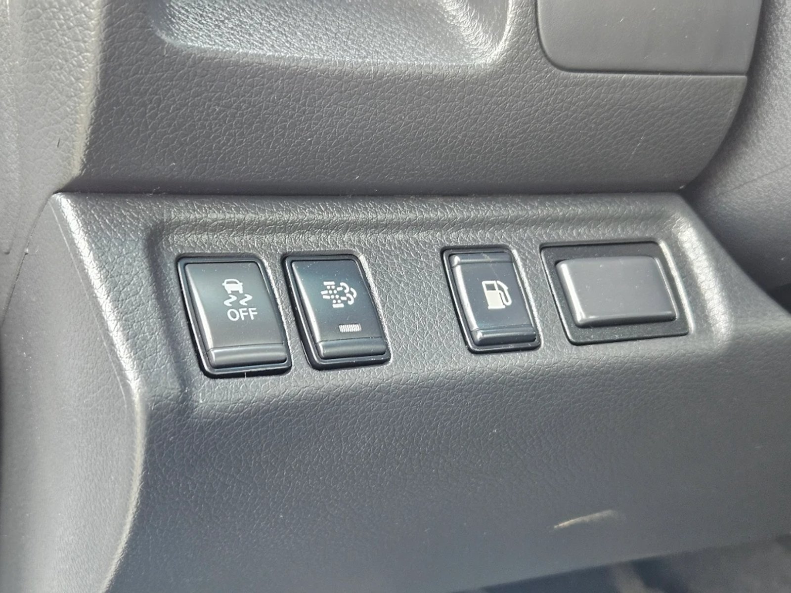 NISSAN NAVARA 2023 - Imagen 15 de 20