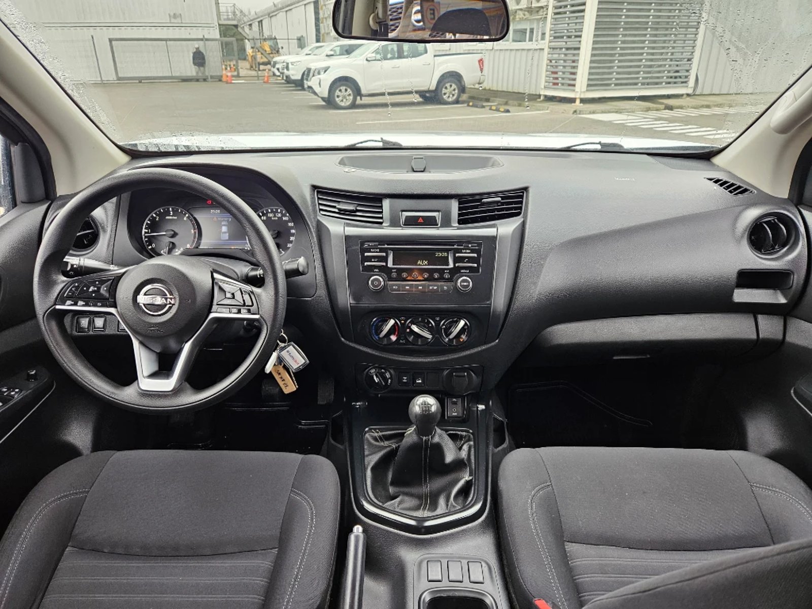 NISSAN NAVARA 2023 - Imagen 10 de 20