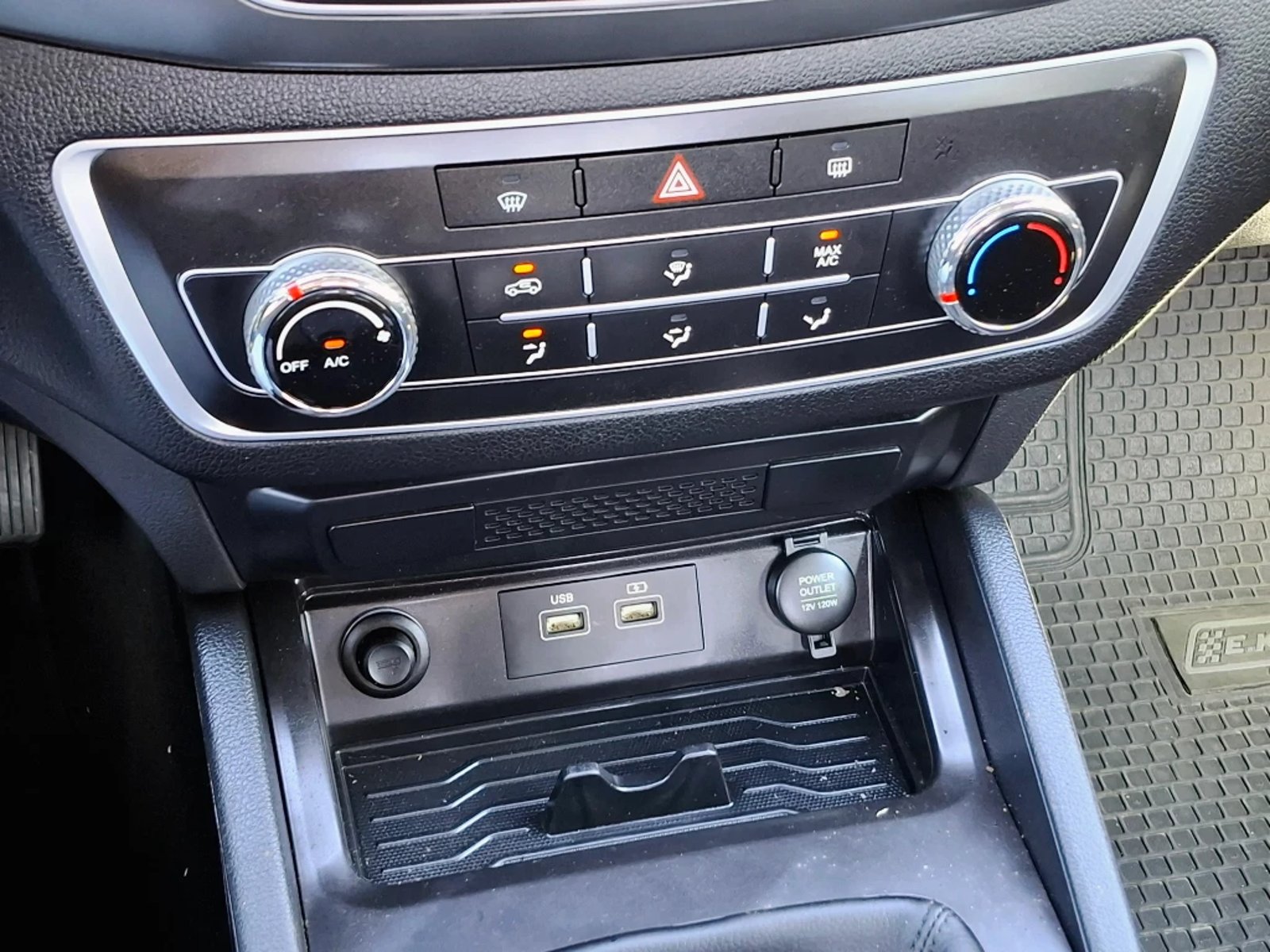 SSANGYONG GRAND MUSSO 2023 - Imagen 20 de 20