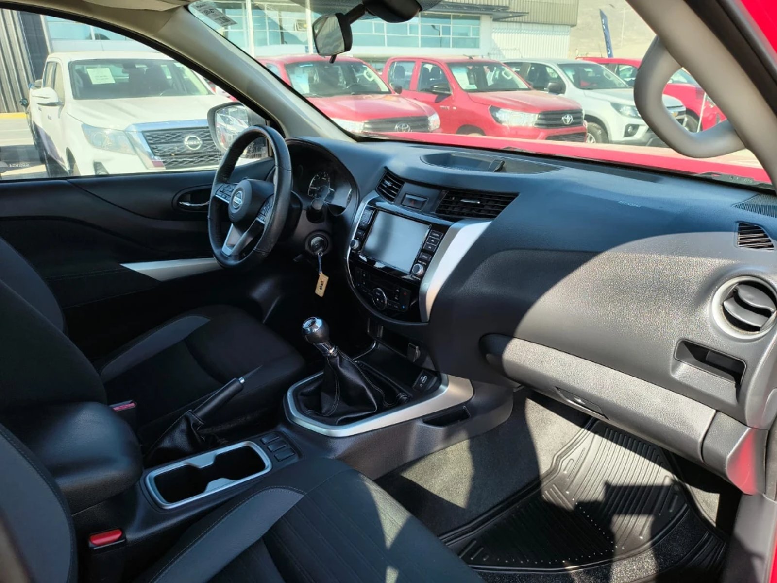 NISSAN NAVARA 2022 - Imagen 13 de 20