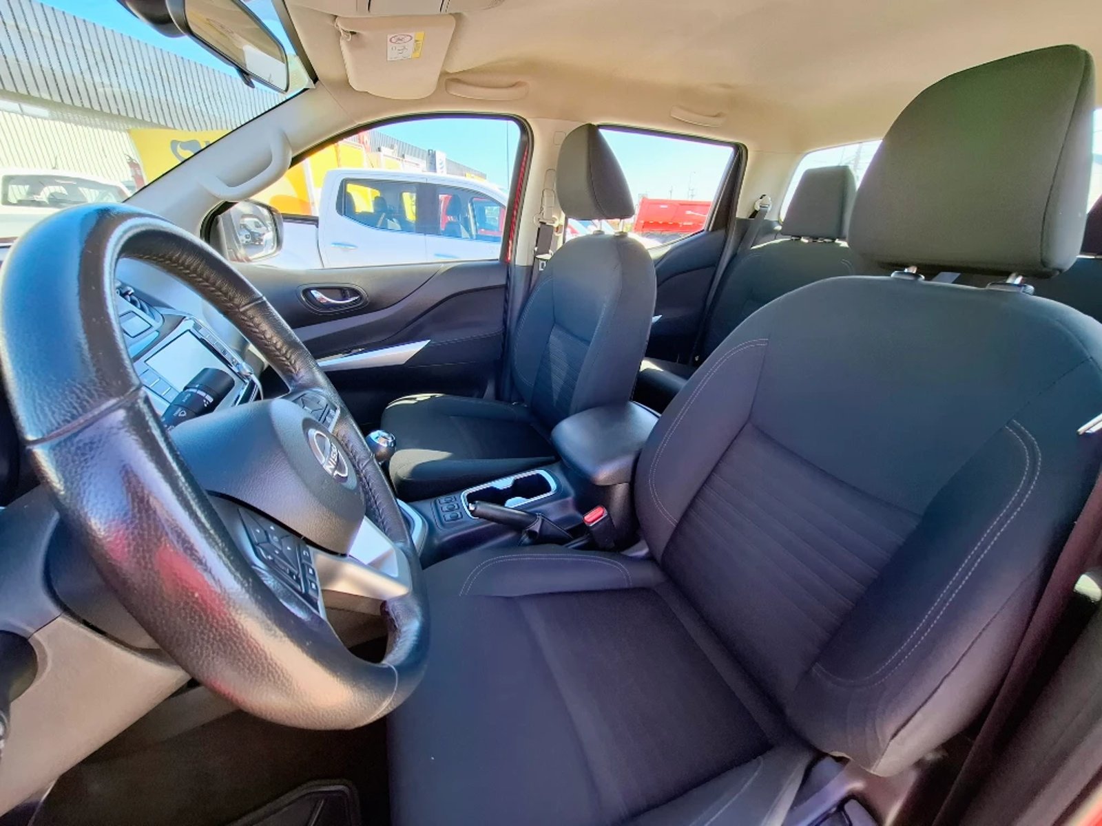 NISSAN NAVARA 2023 - Imagen 11 de 20