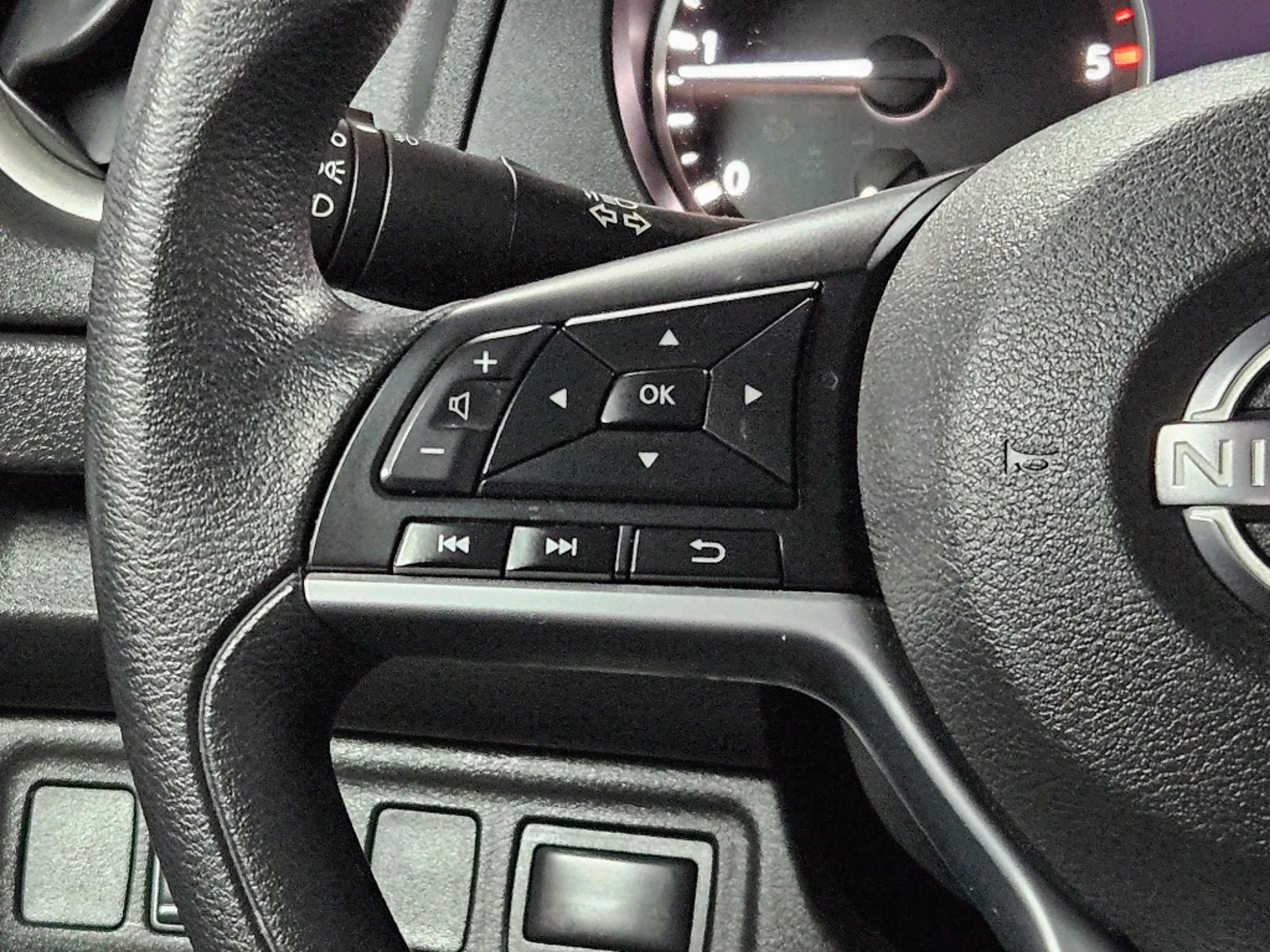 NISSAN NAVARA 2024 - Imagen 19 de 20